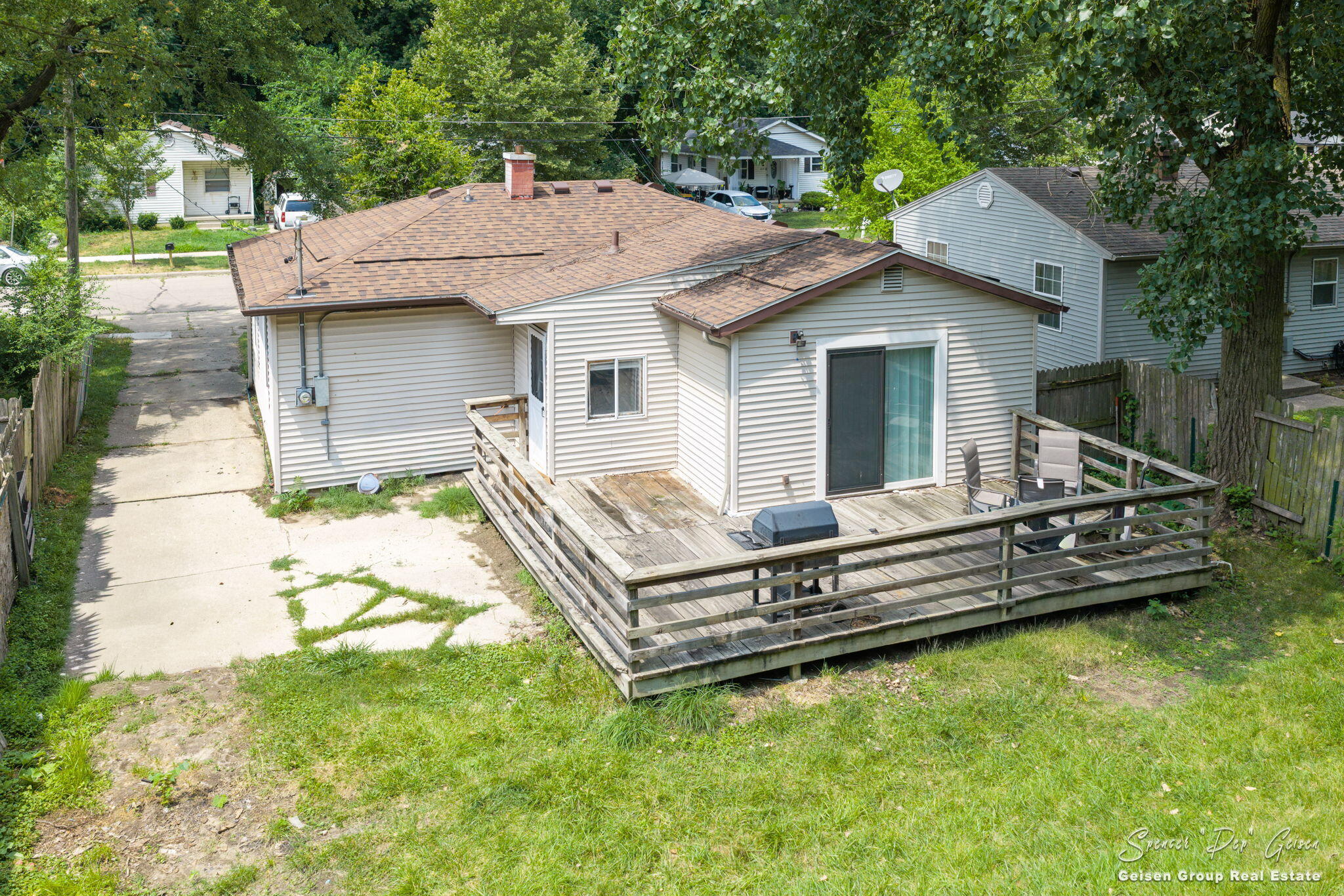 820 Woolsey Drive SW Grand Rapids MI 49503