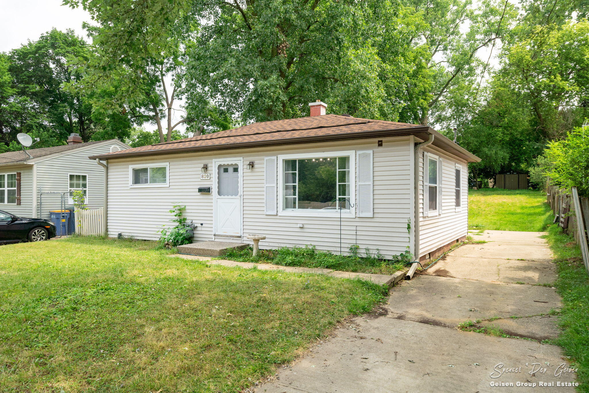 820 Woolsey Drive SW Grand Rapids MI 49503