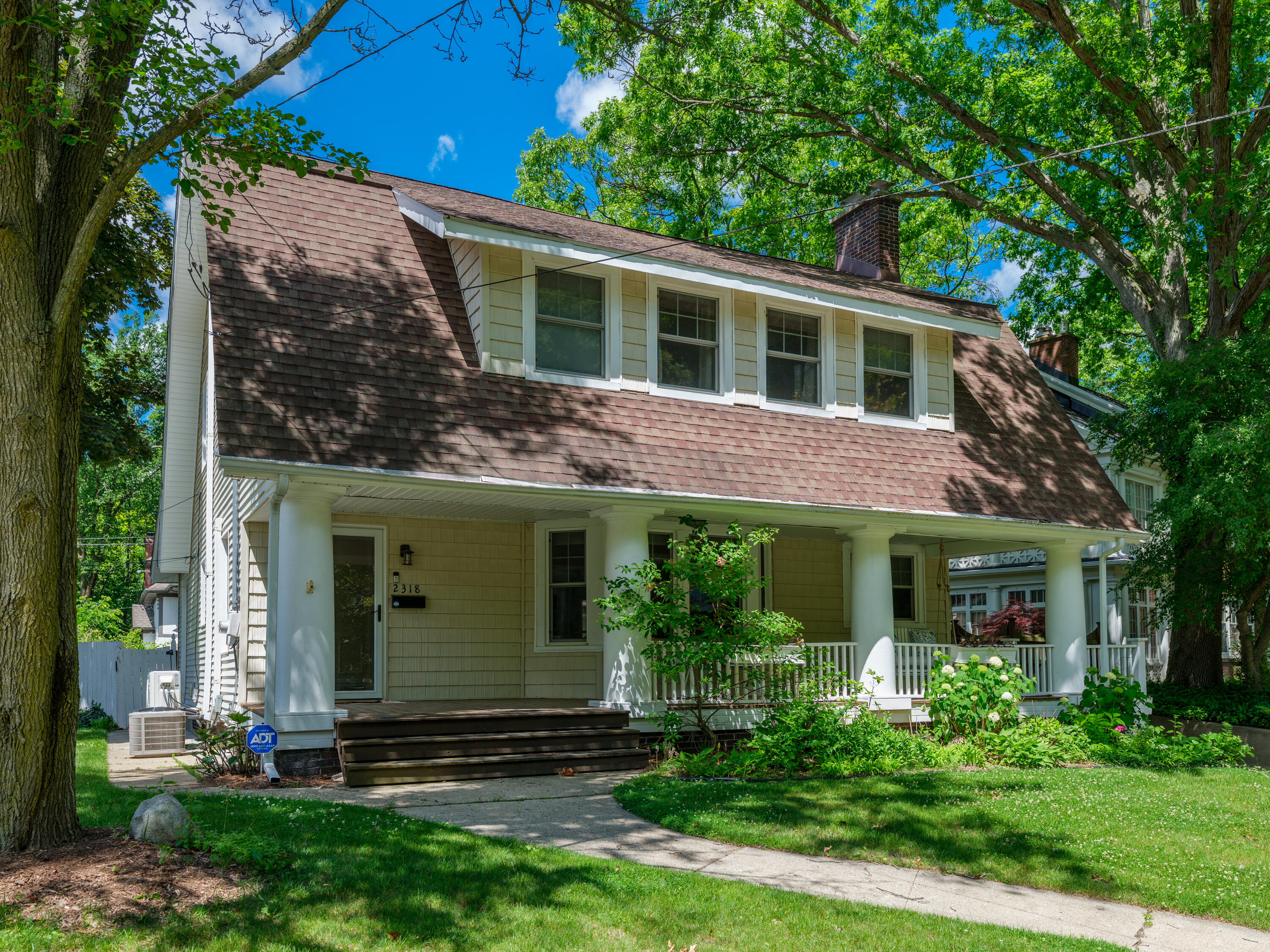 2318 Glenwood Drive Kalamazoo MI 49008