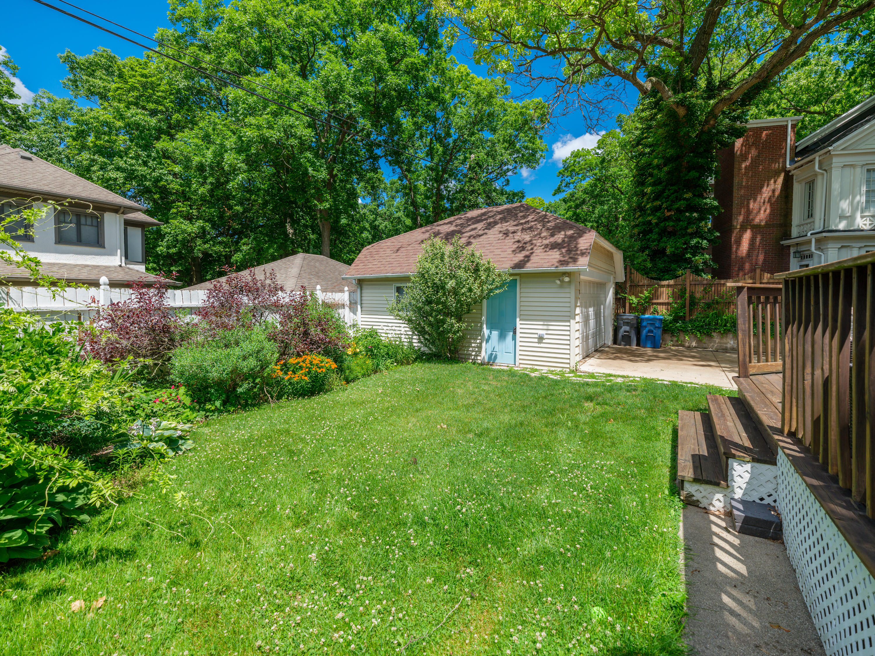 2318 Glenwood Drive Kalamazoo MI 49008