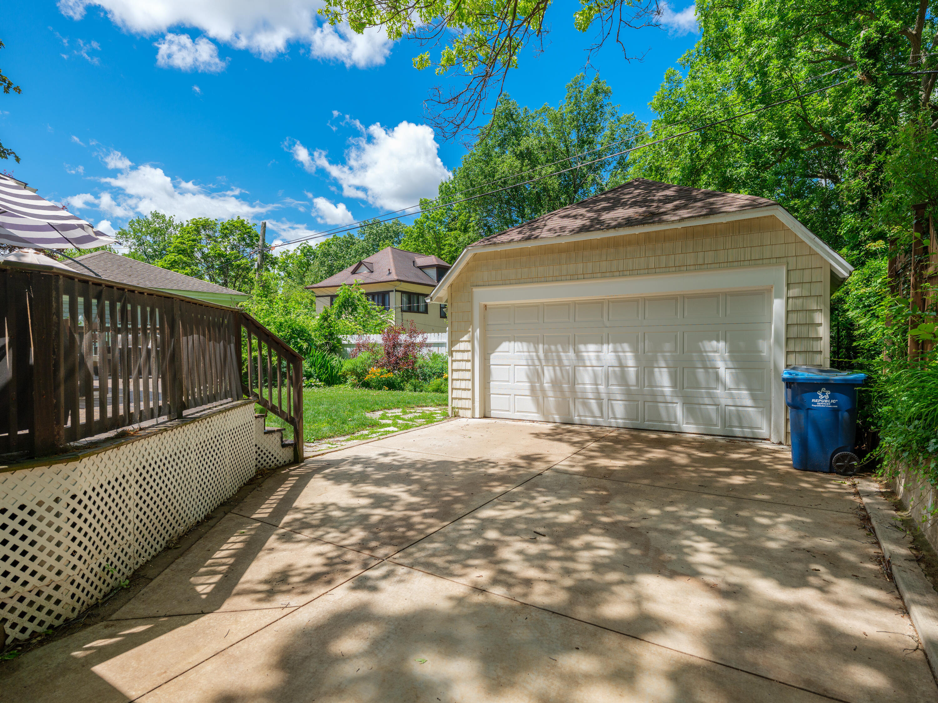 2318 Glenwood Drive Kalamazoo MI 49008