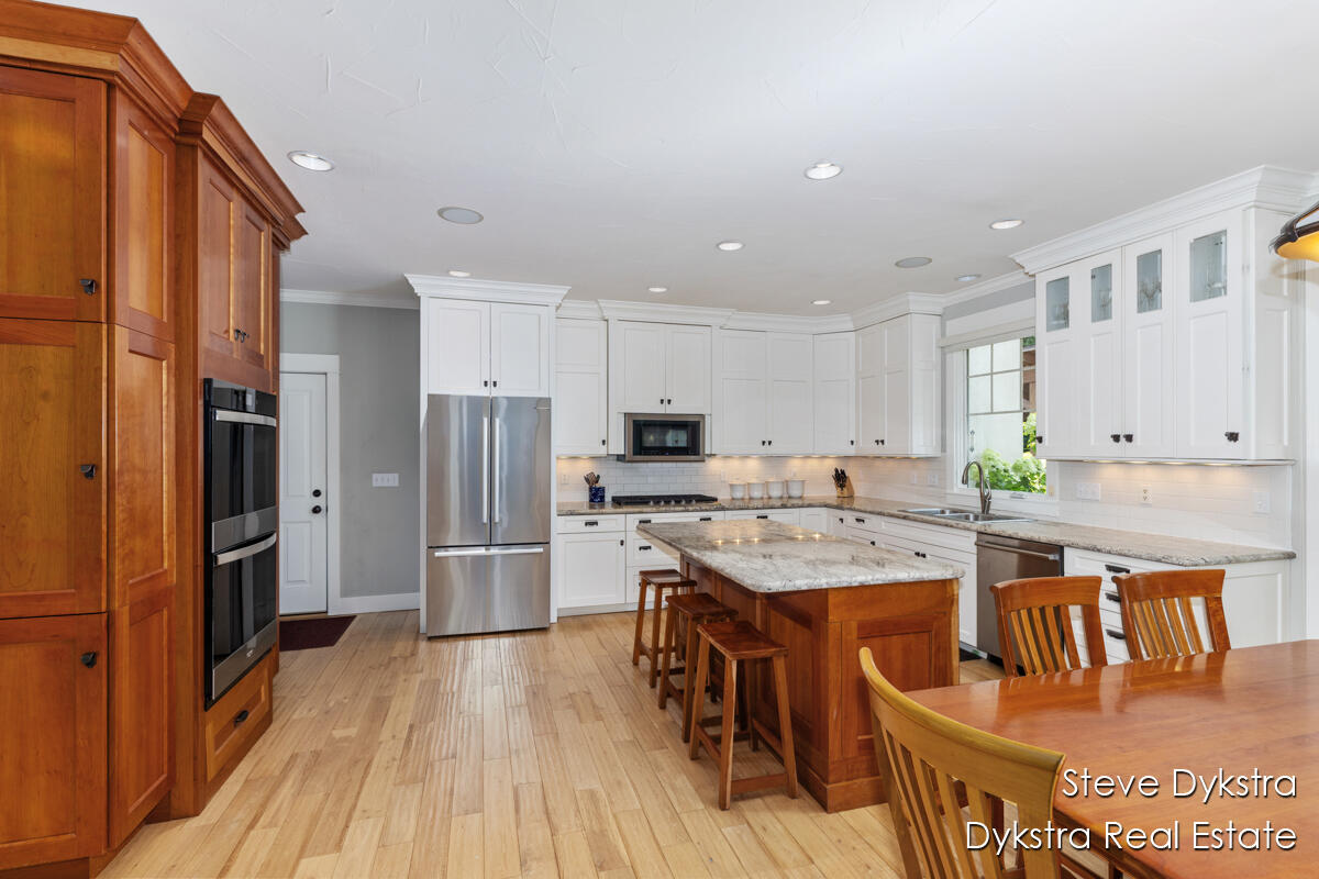 2479 Shears Crossing Court NE Grand Rapids MI 49525