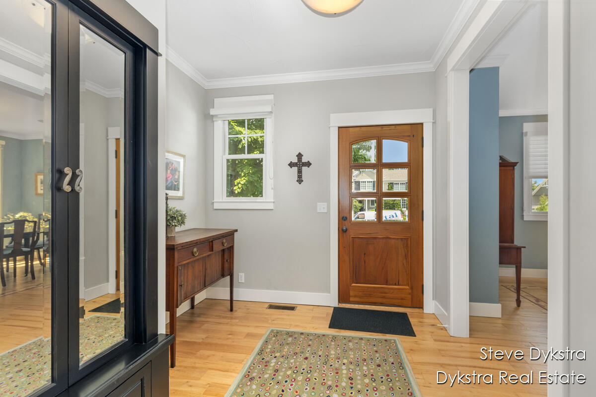 2479 Shears Crossing Court NE Grand Rapids MI 49525