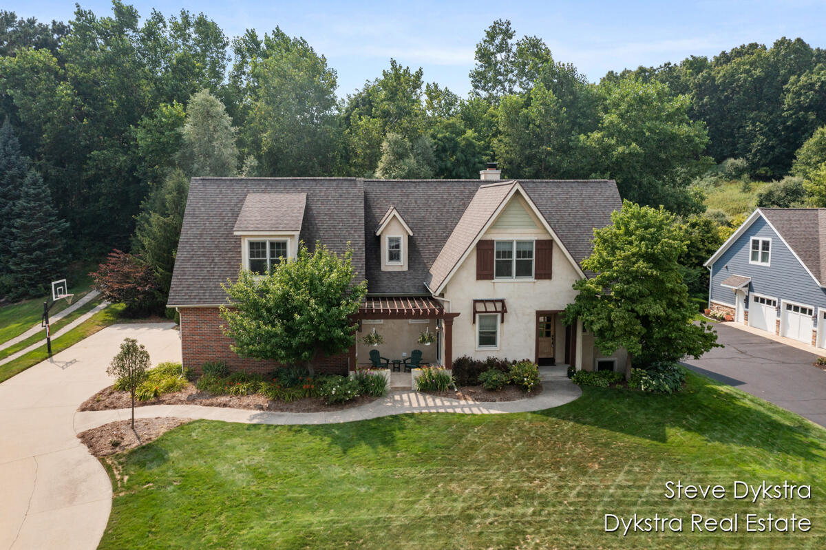 2479 Shears Crossing Court NE Grand Rapids MI 49525