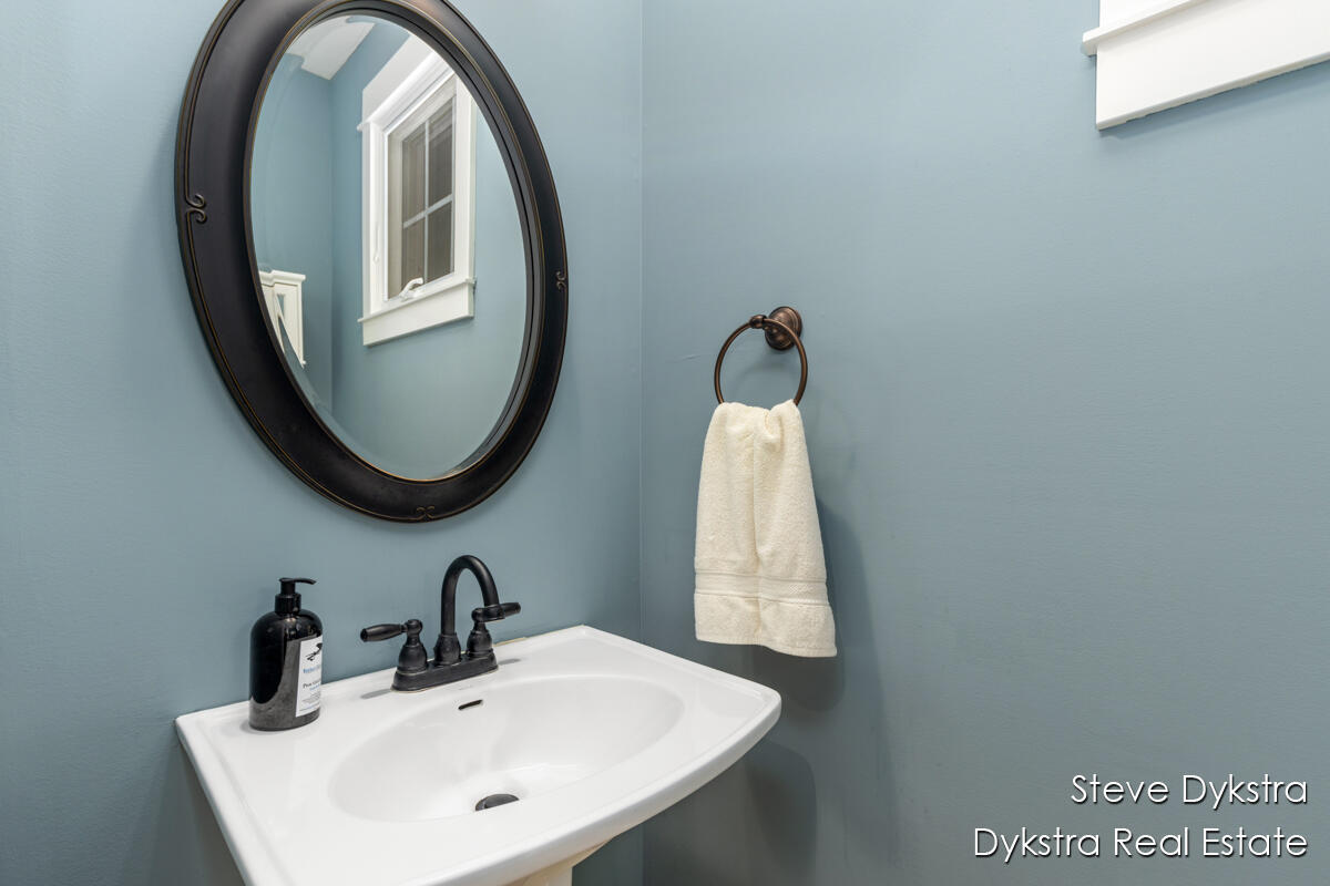 2479 Shears Crossing Court NE Grand Rapids MI 49525