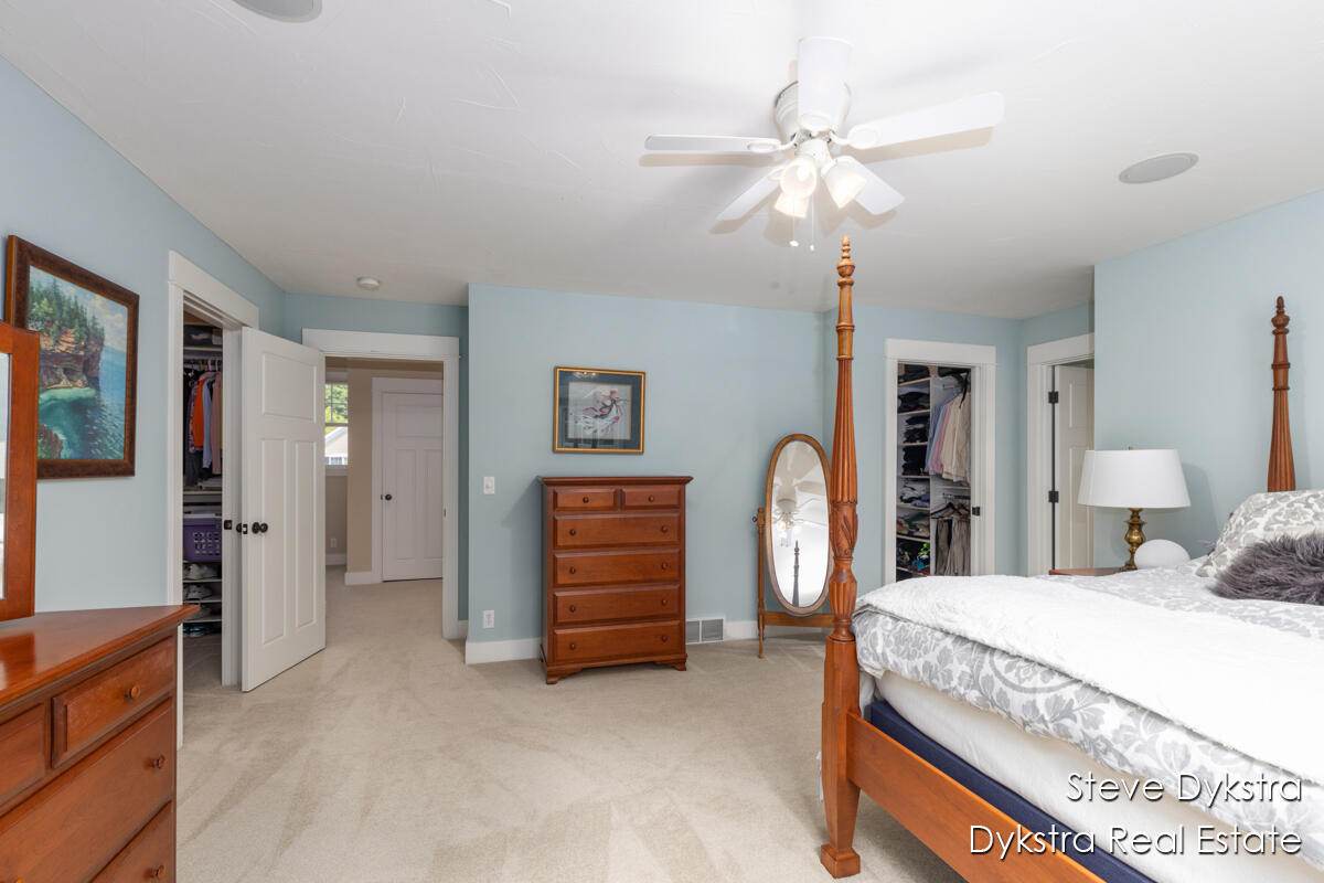 2479 Shears Crossing Court NE Grand Rapids MI 49525