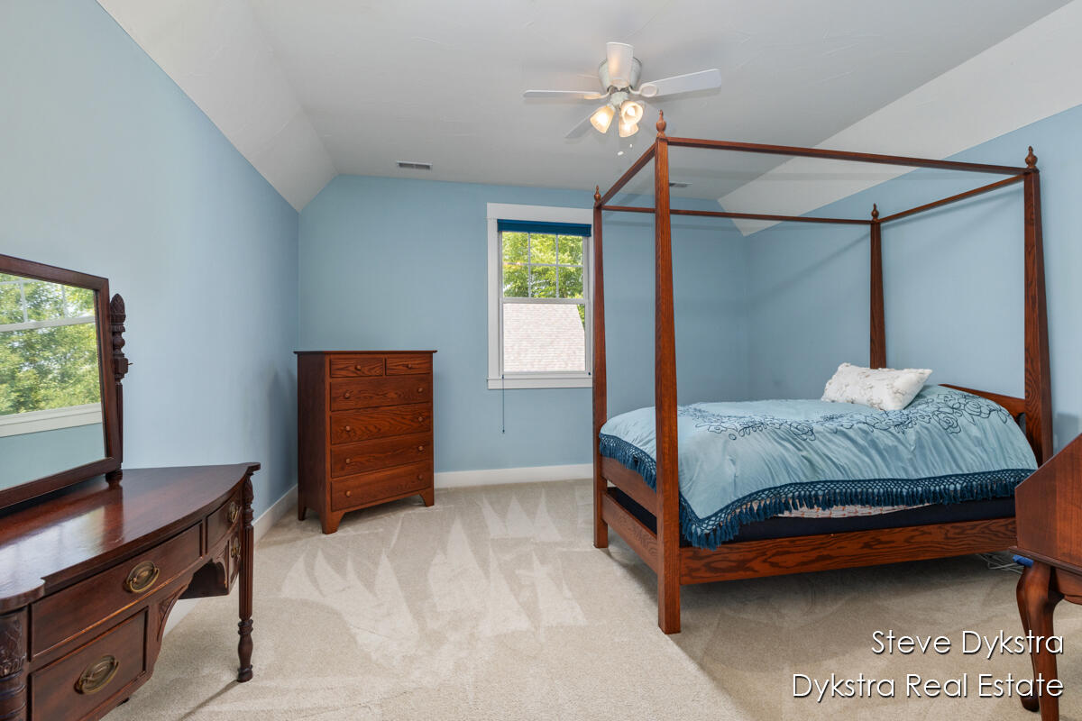 2479 Shears Crossing Court NE Grand Rapids MI 49525