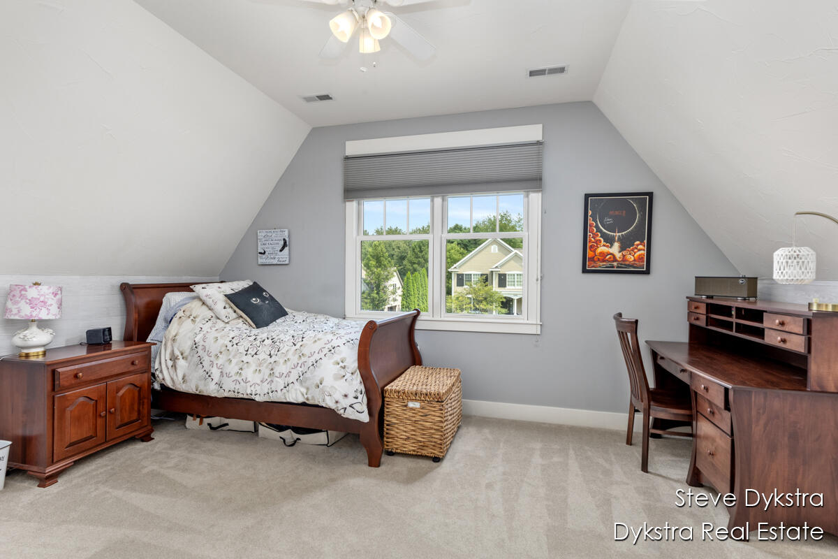 2479 Shears Crossing Court NE Grand Rapids MI 49525