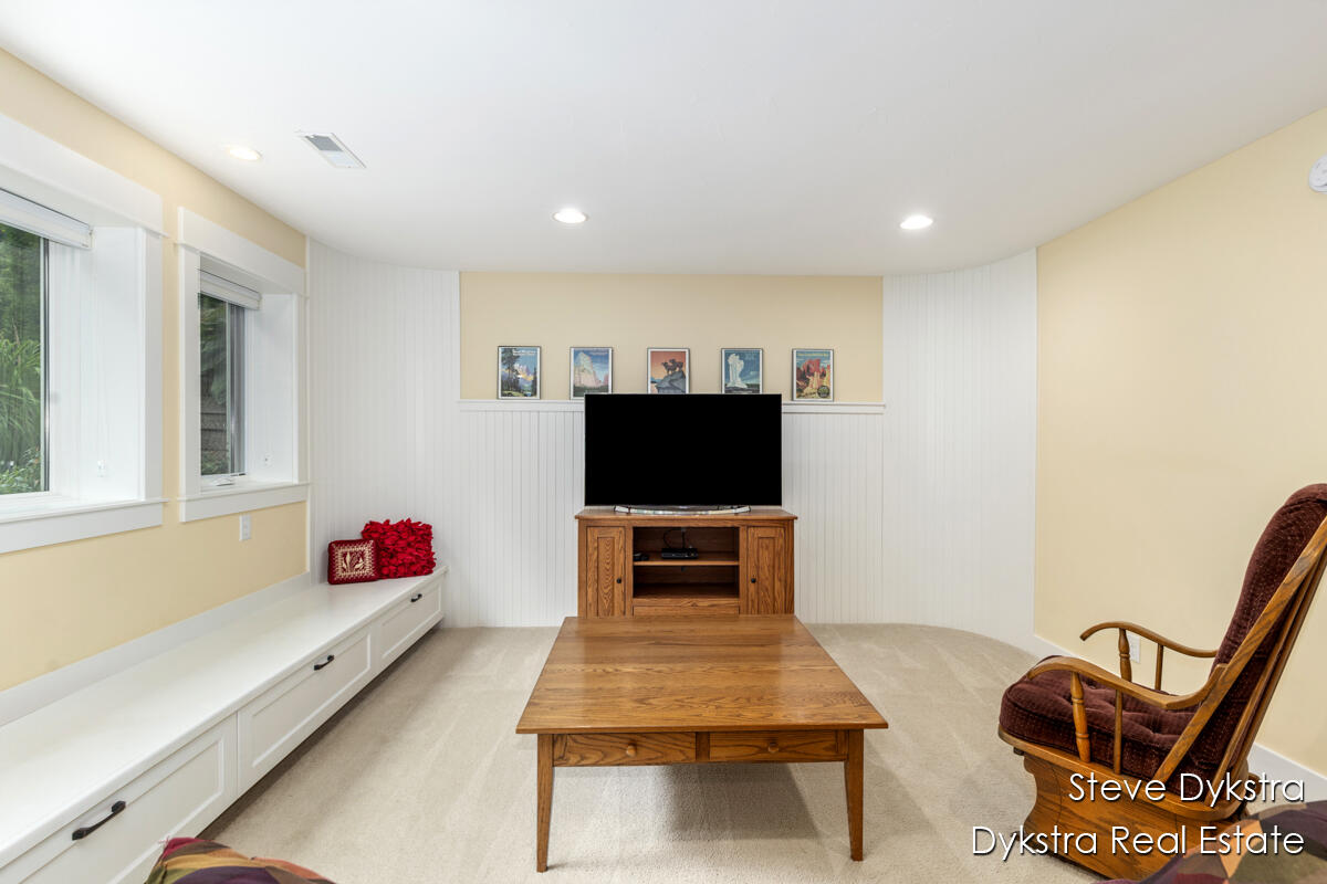 2479 Shears Crossing Court NE Grand Rapids MI 49525