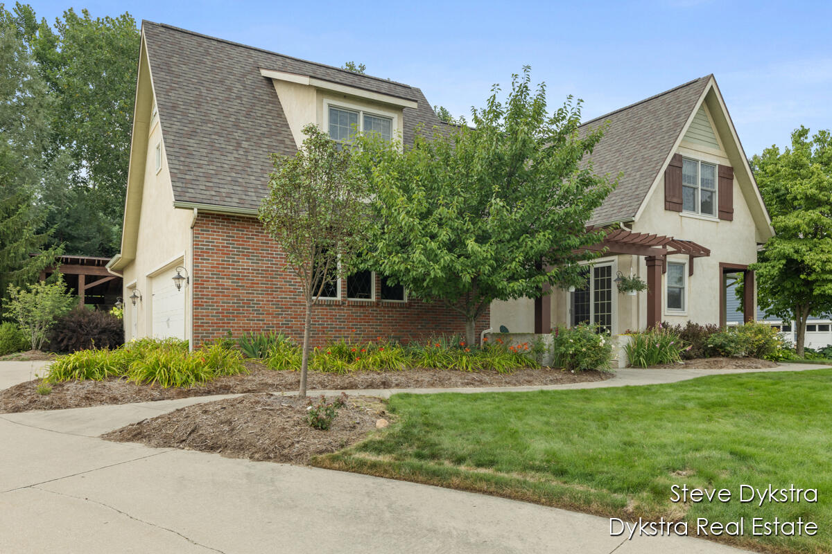2479 Shears Crossing Court NE Grand Rapids MI 49525