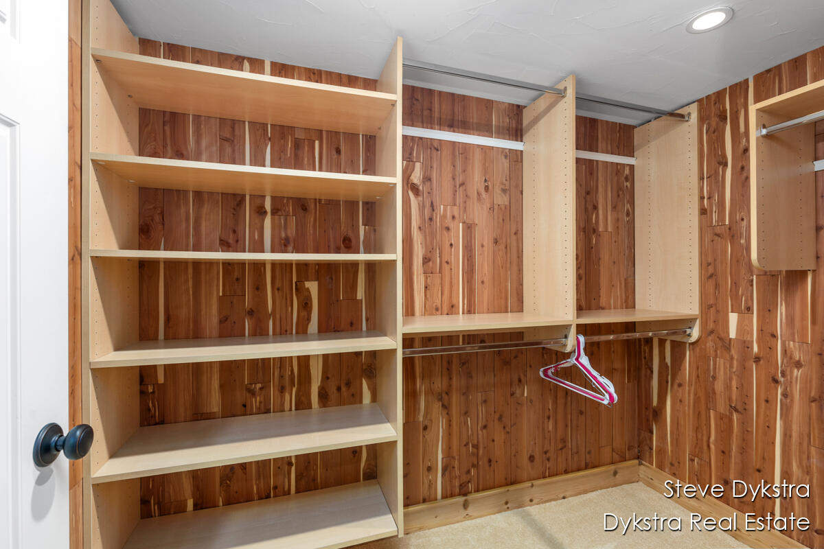 2479 Shears Crossing Court NE Grand Rapids MI 49525