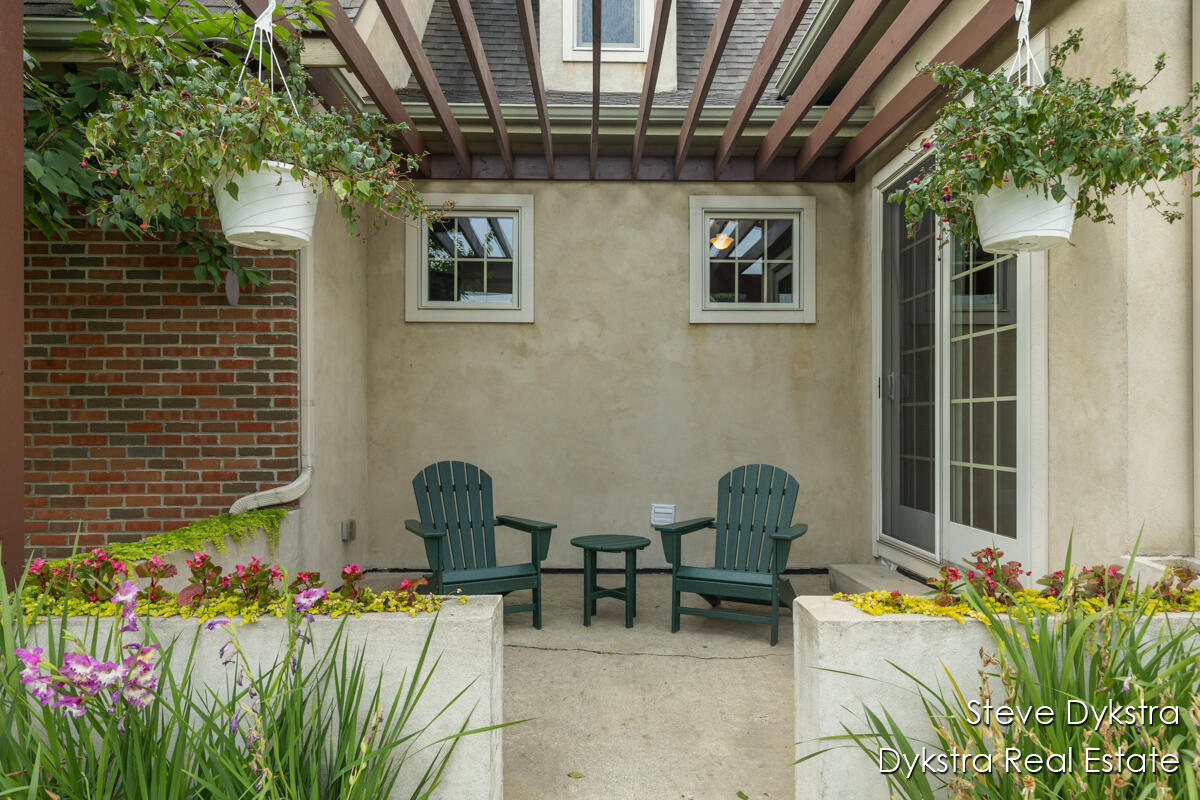 2479 Shears Crossing Court NE Grand Rapids MI 49525