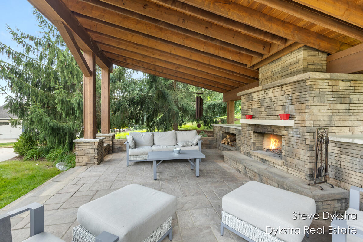 2479 Shears Crossing Court NE Grand Rapids MI 49525