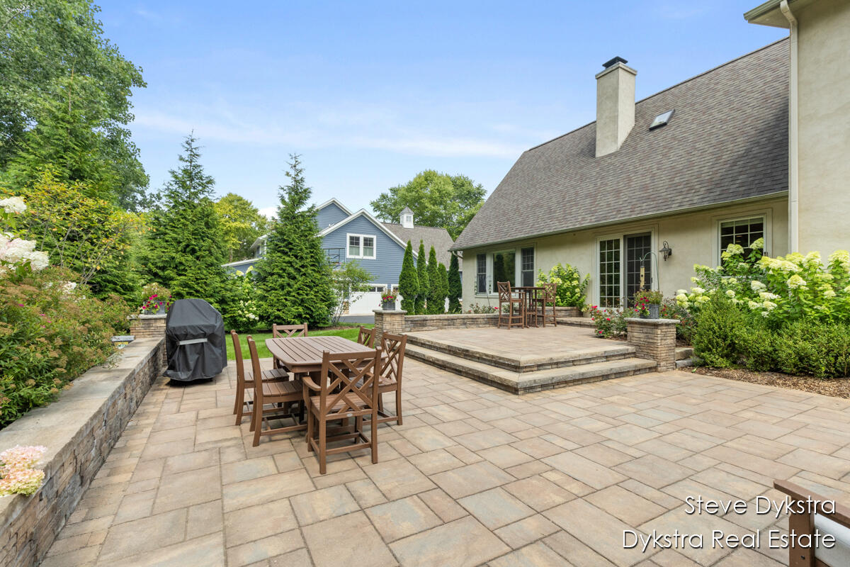 2479 Shears Crossing Court NE Grand Rapids MI 49525