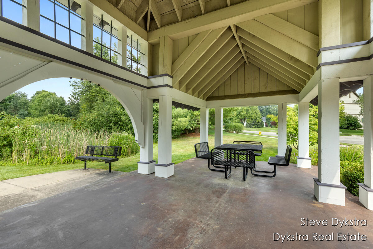 2479 Shears Crossing Court NE Grand Rapids MI 49525