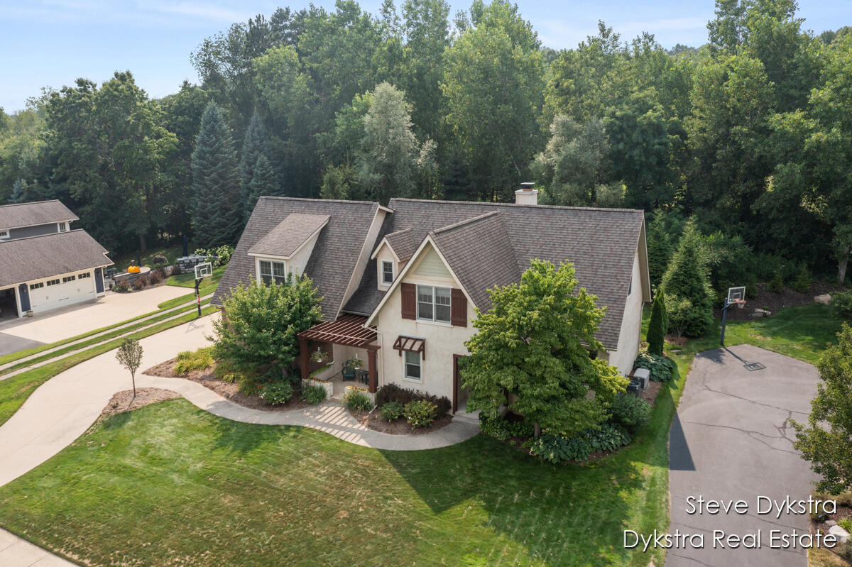 2479 Shears Crossing Court NE Grand Rapids MI 49525