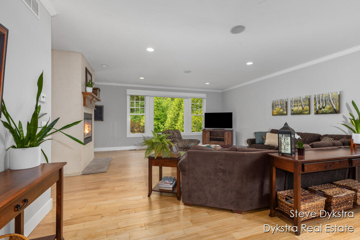 2479 Shears Crossing Court NE Grand Rapids MI 49525