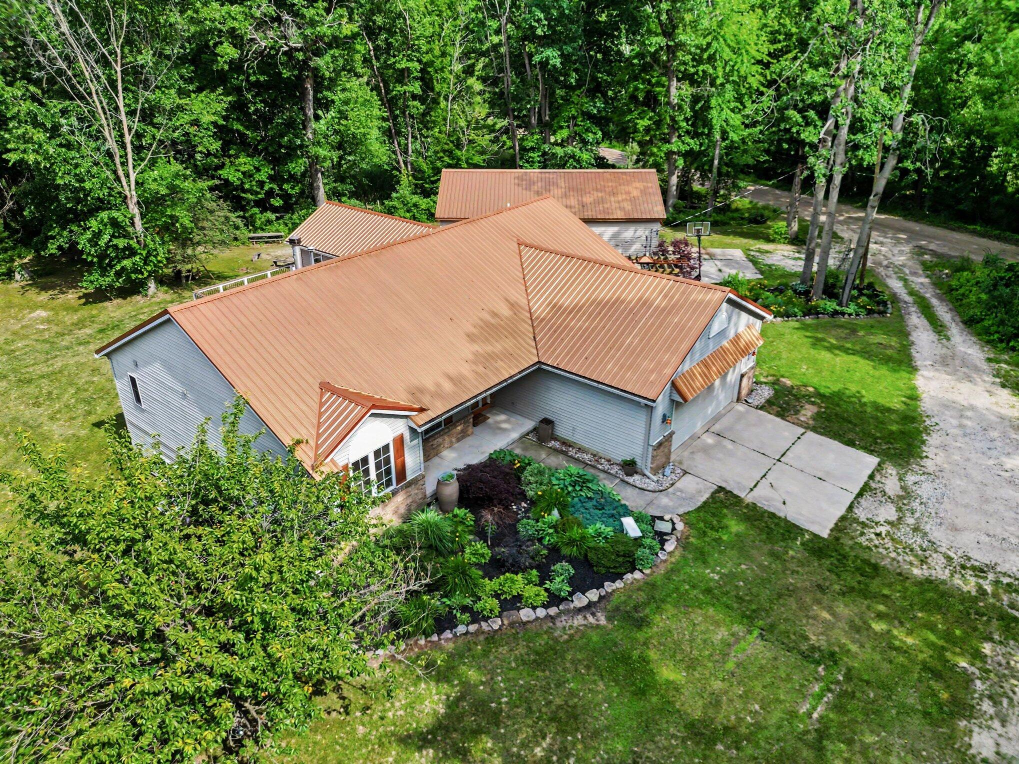 3155 11 Mile Road NE Rockford MI 49341