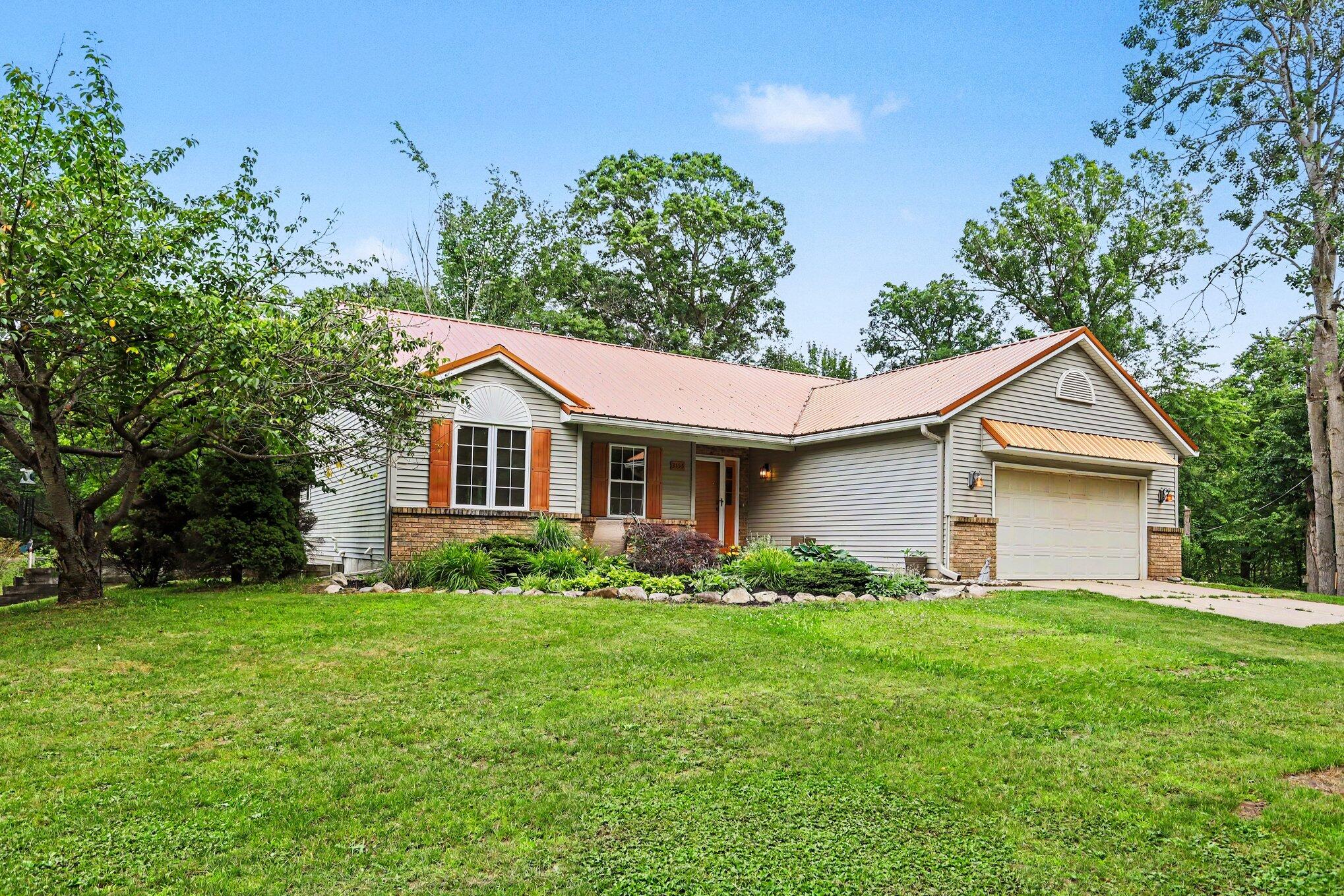 3155 11 Mile Road NE Rockford MI 49341