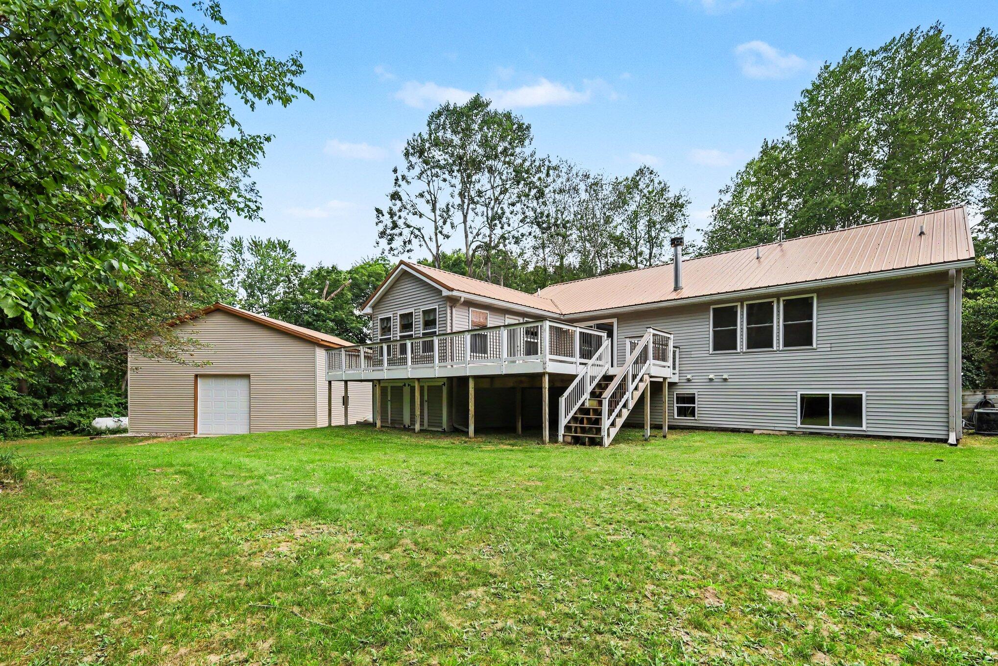 3155 11 Mile Road NE Rockford MI 49341