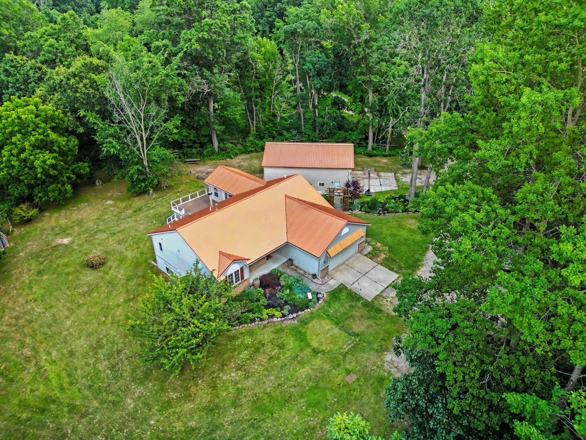 3155 11 Mile Road NE Rockford MI 49341