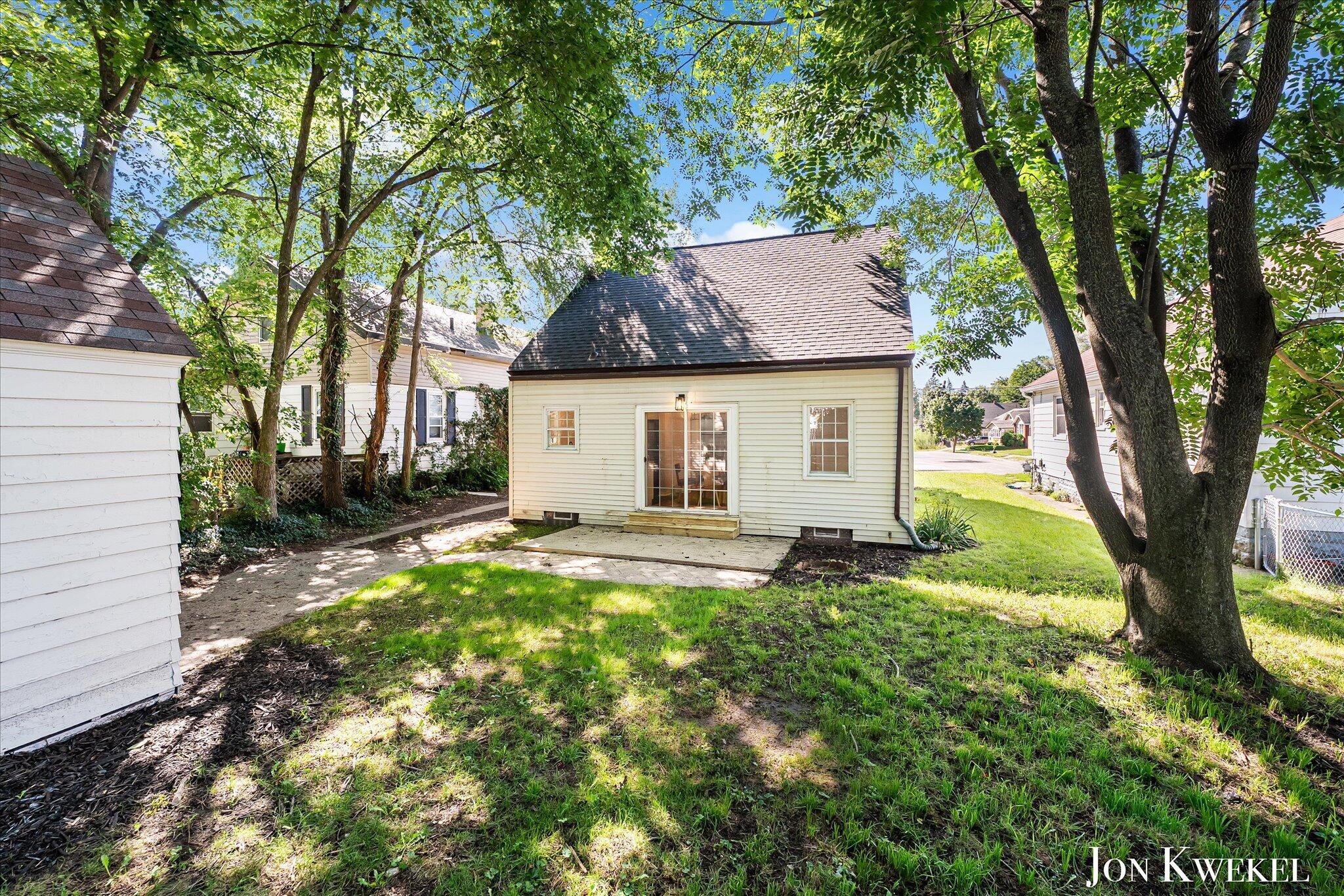 903 Griggs Street SE Grand Rapids MI 49507