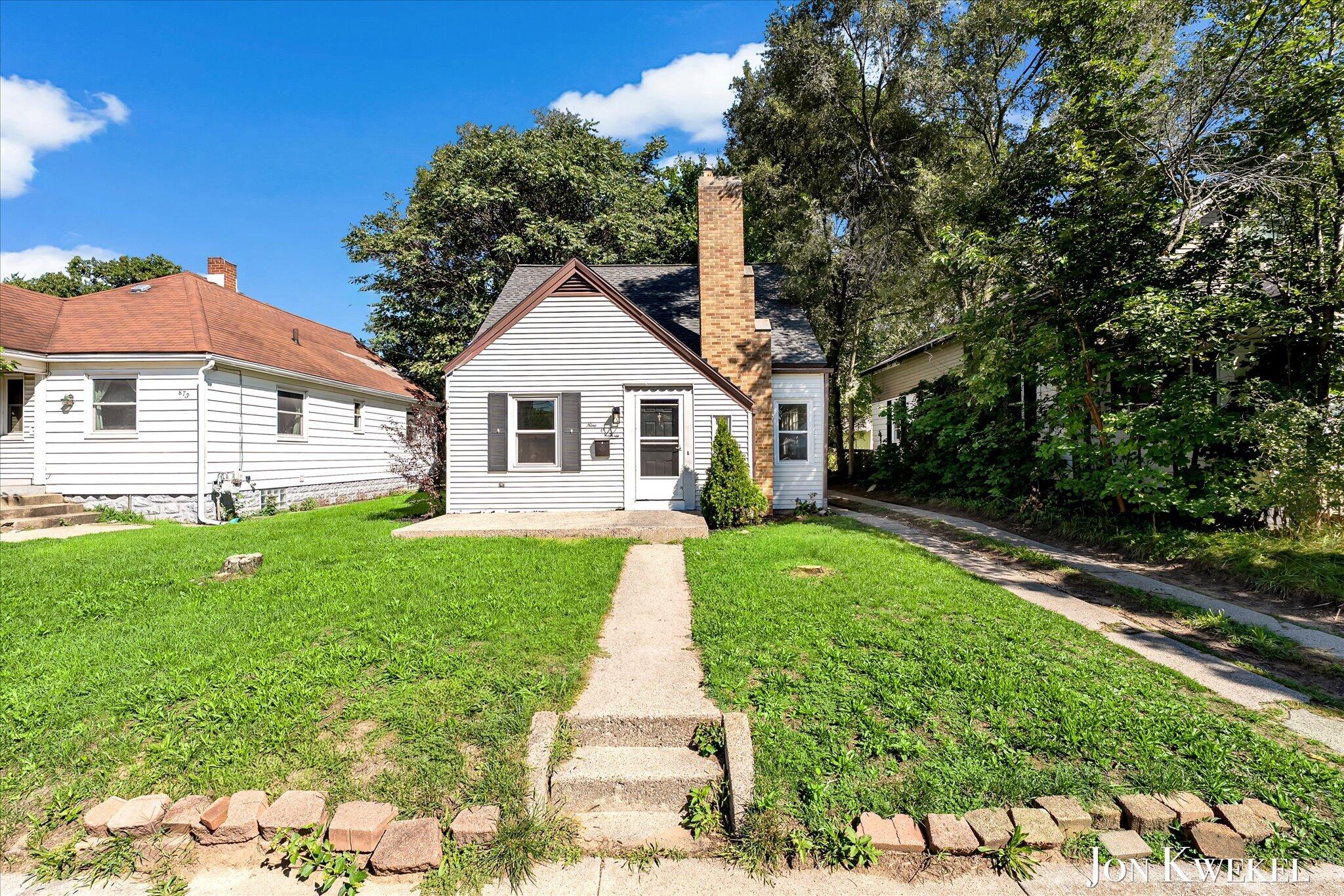 903 Griggs Street SE Grand Rapids MI 49507