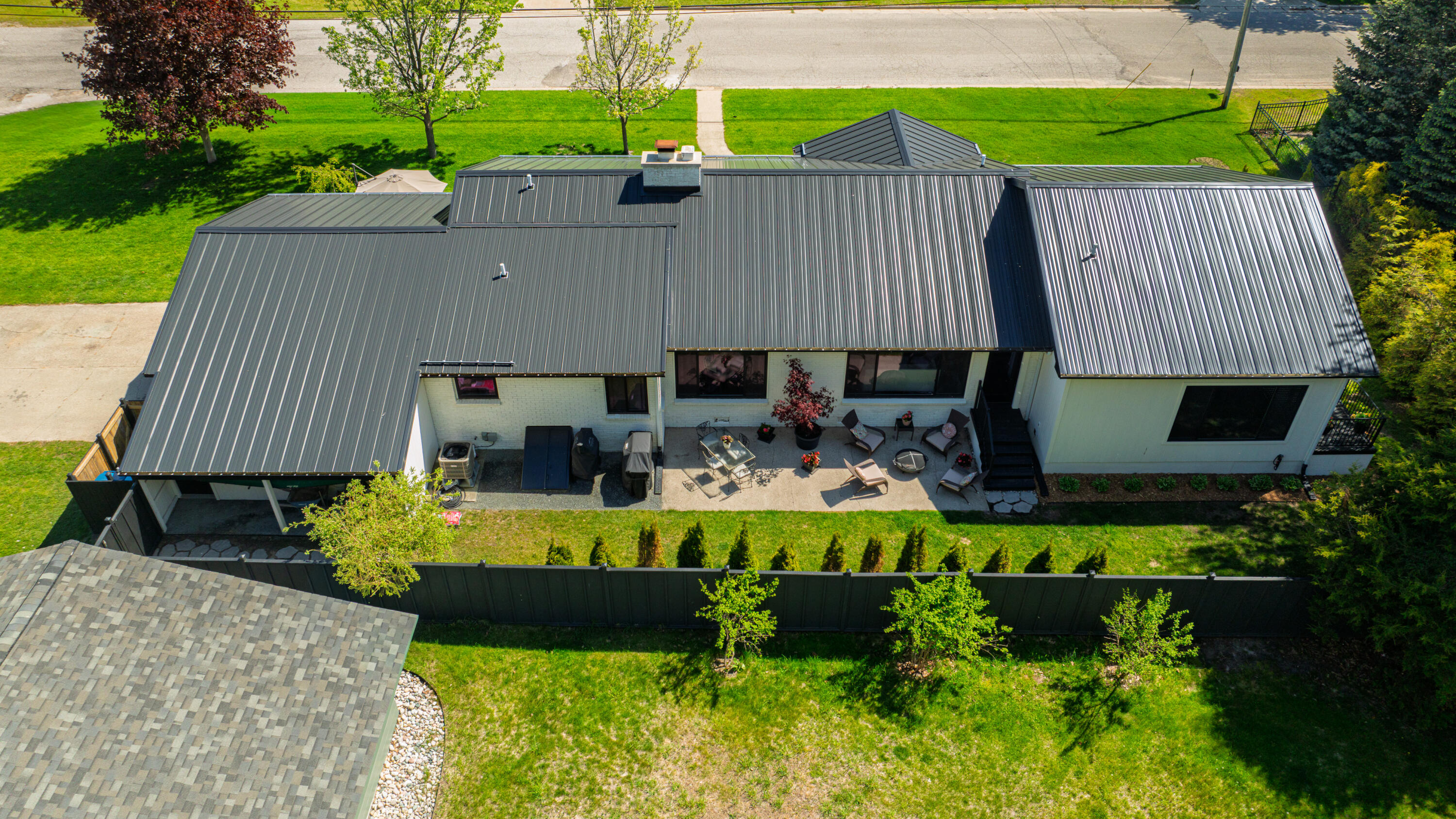 802 W Lowell Street Ludington MI 49431