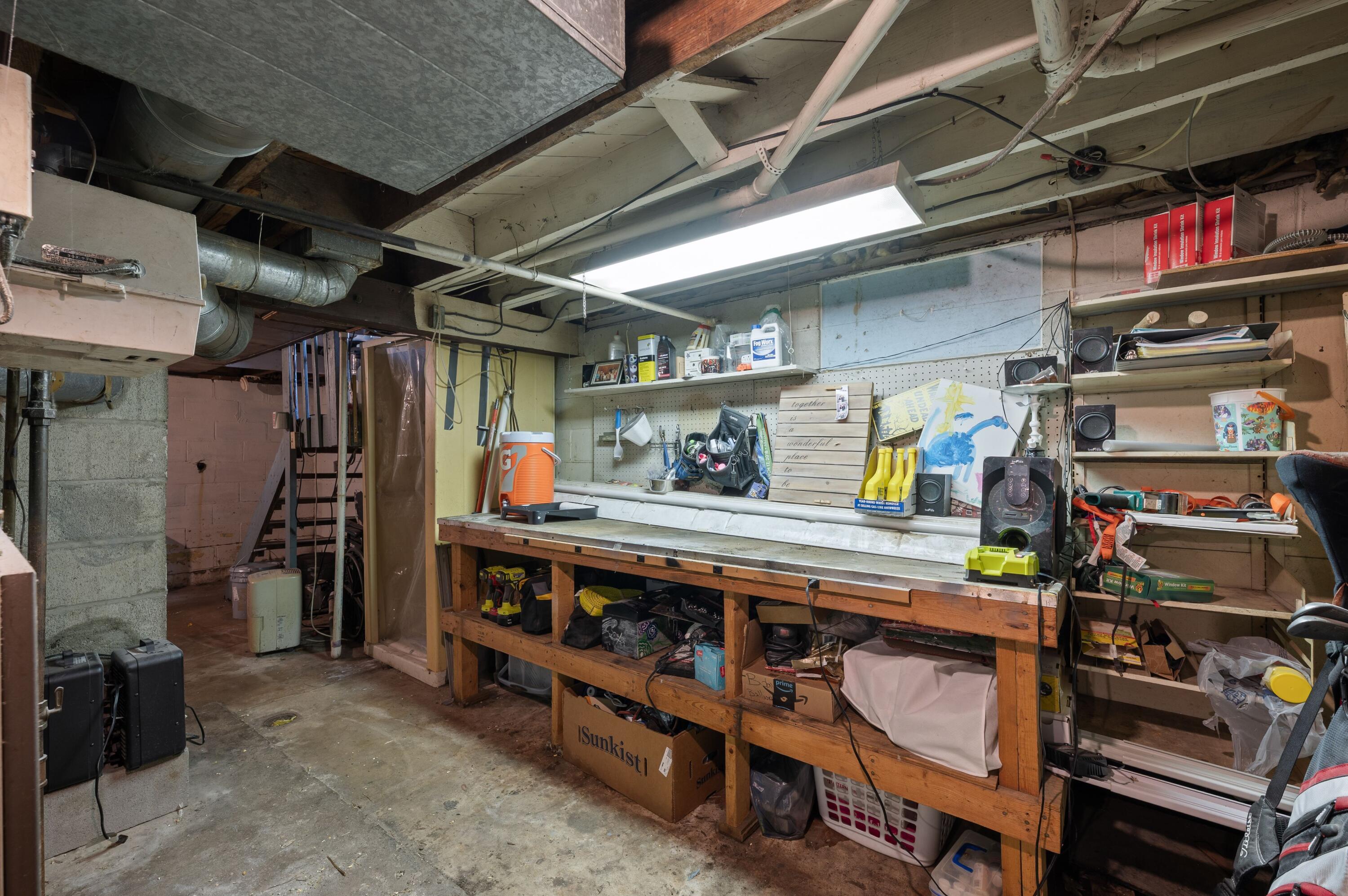 806 Enterprise Street Buchanan MI 49107