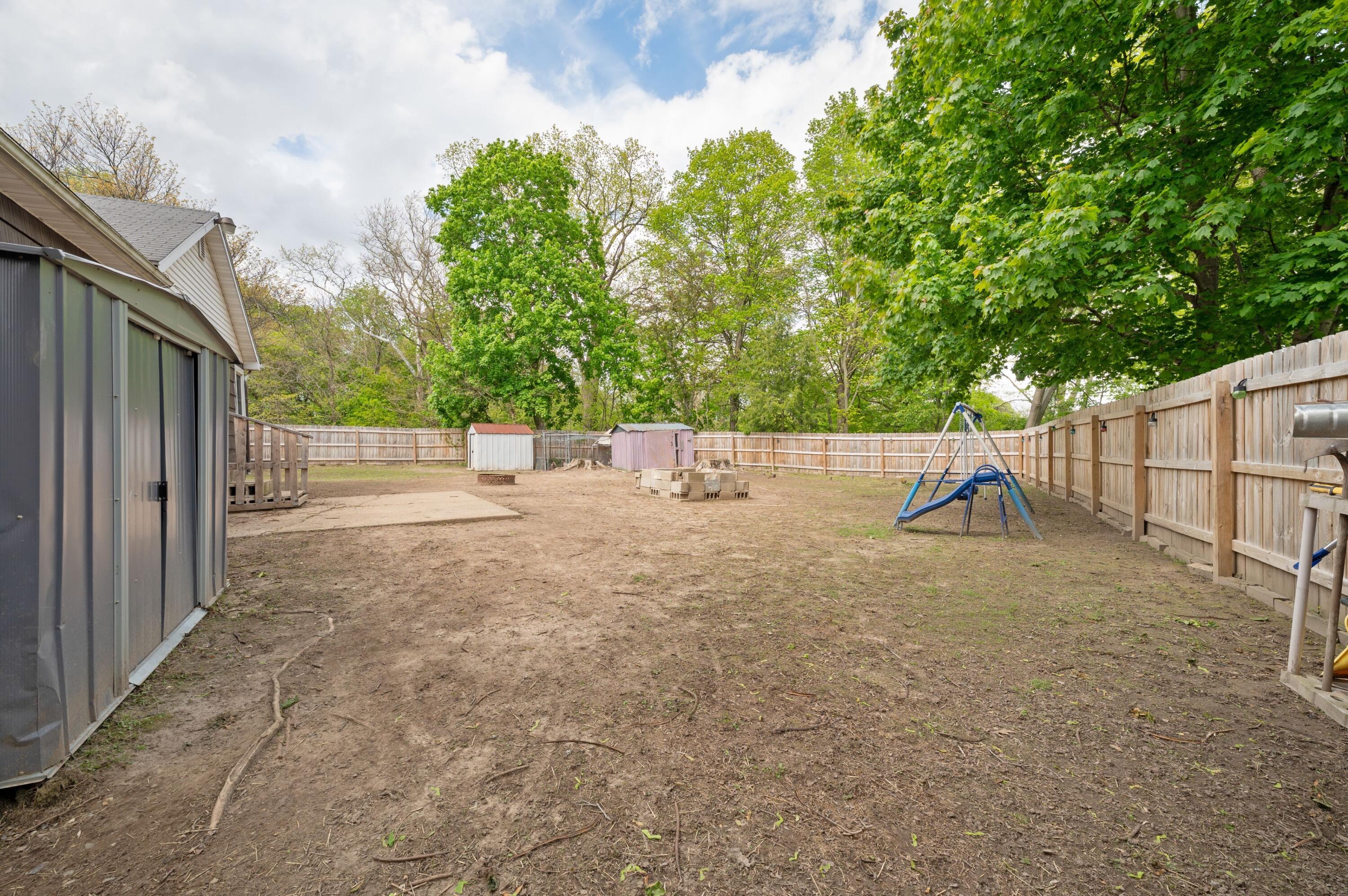 806 Enterprise Street Buchanan MI 49107
