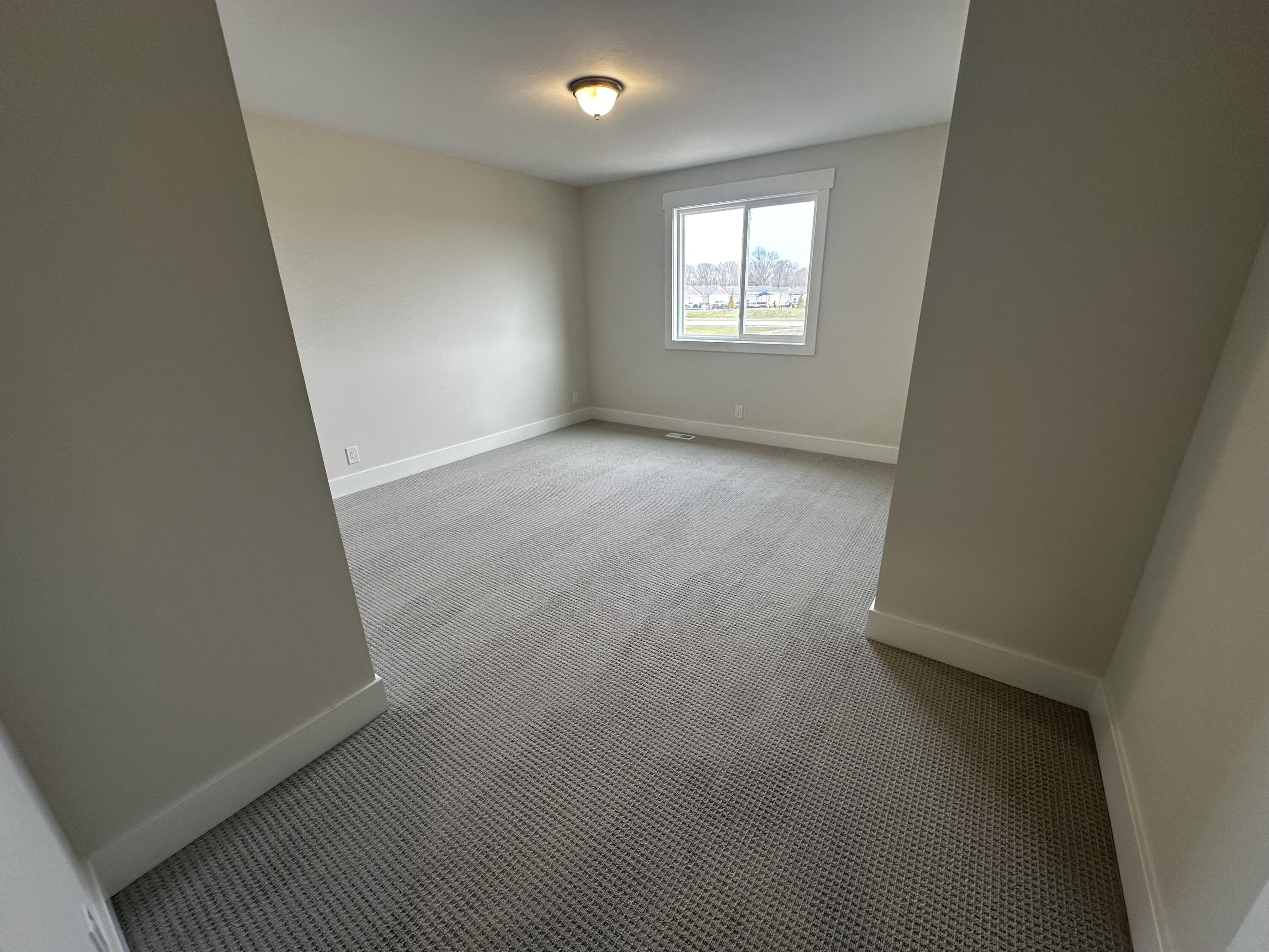 690 Lincoln Lawns Drive NW Grand Rapids MI 49534