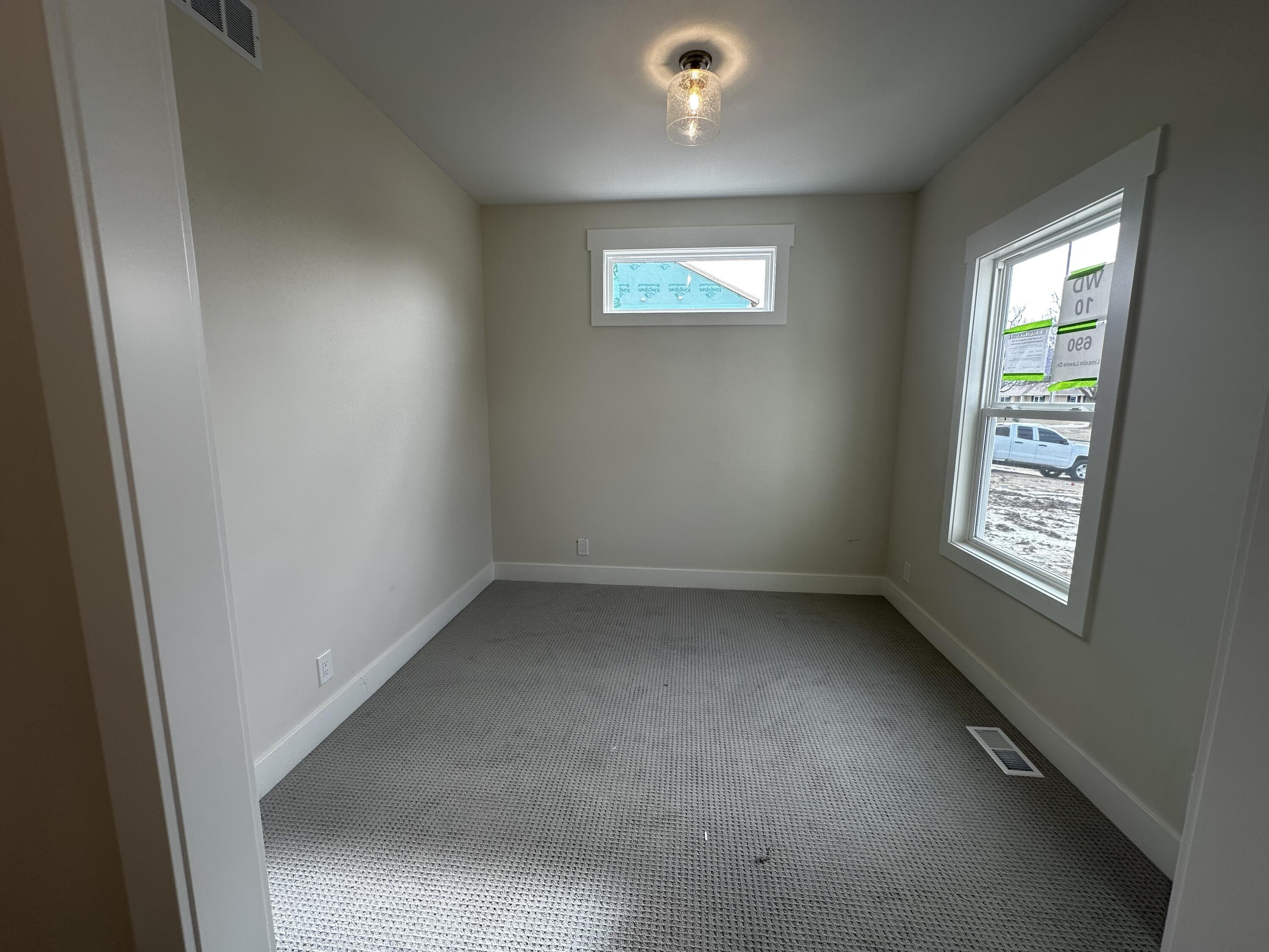 690 Lincoln Lawns Drive NW Grand Rapids MI 49534