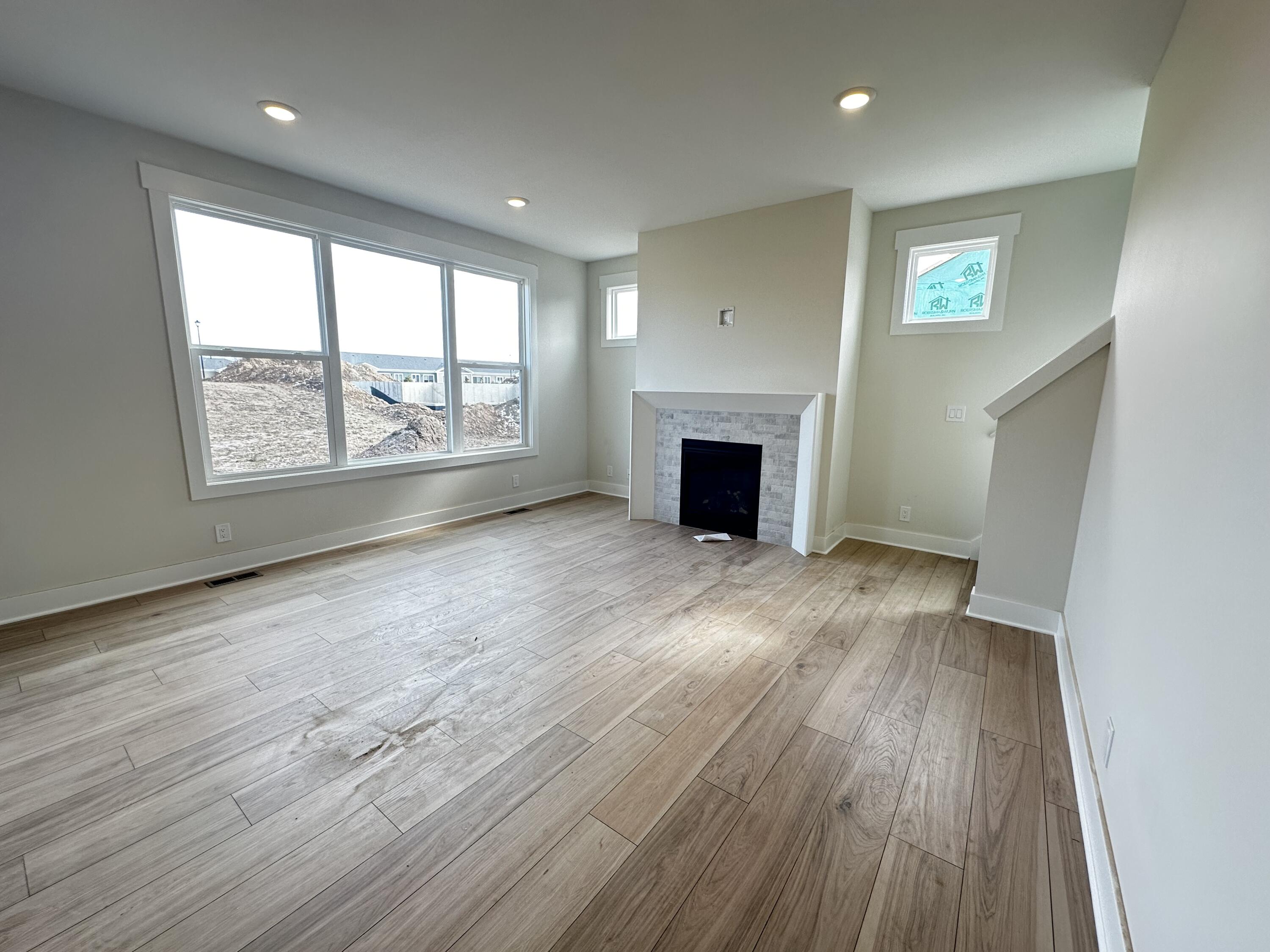 690 Lincoln Lawns Drive NW Grand Rapids MI 49534