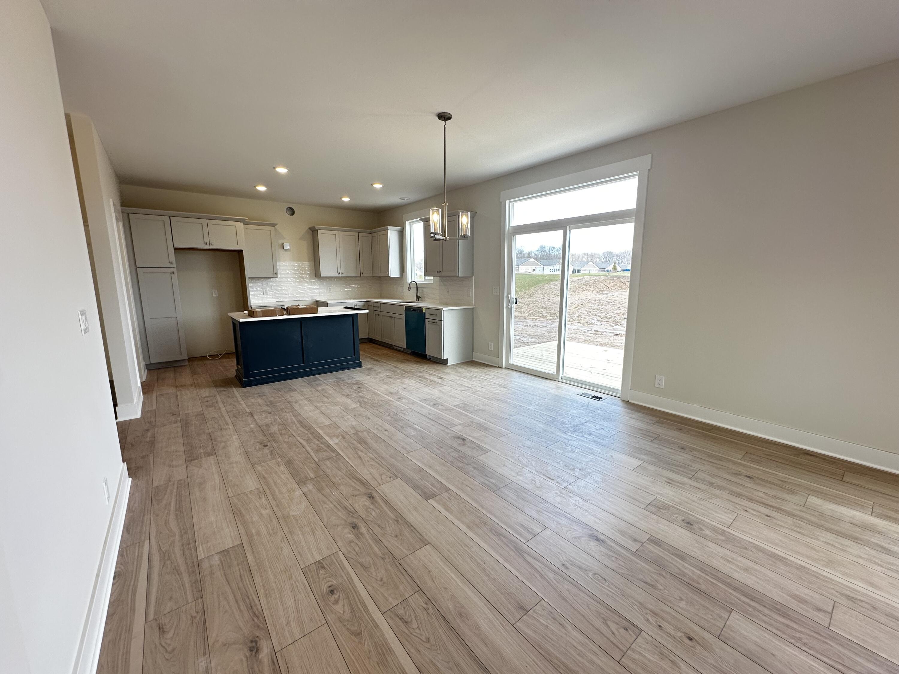 690 Lincoln Lawns Drive NW Grand Rapids MI 49534