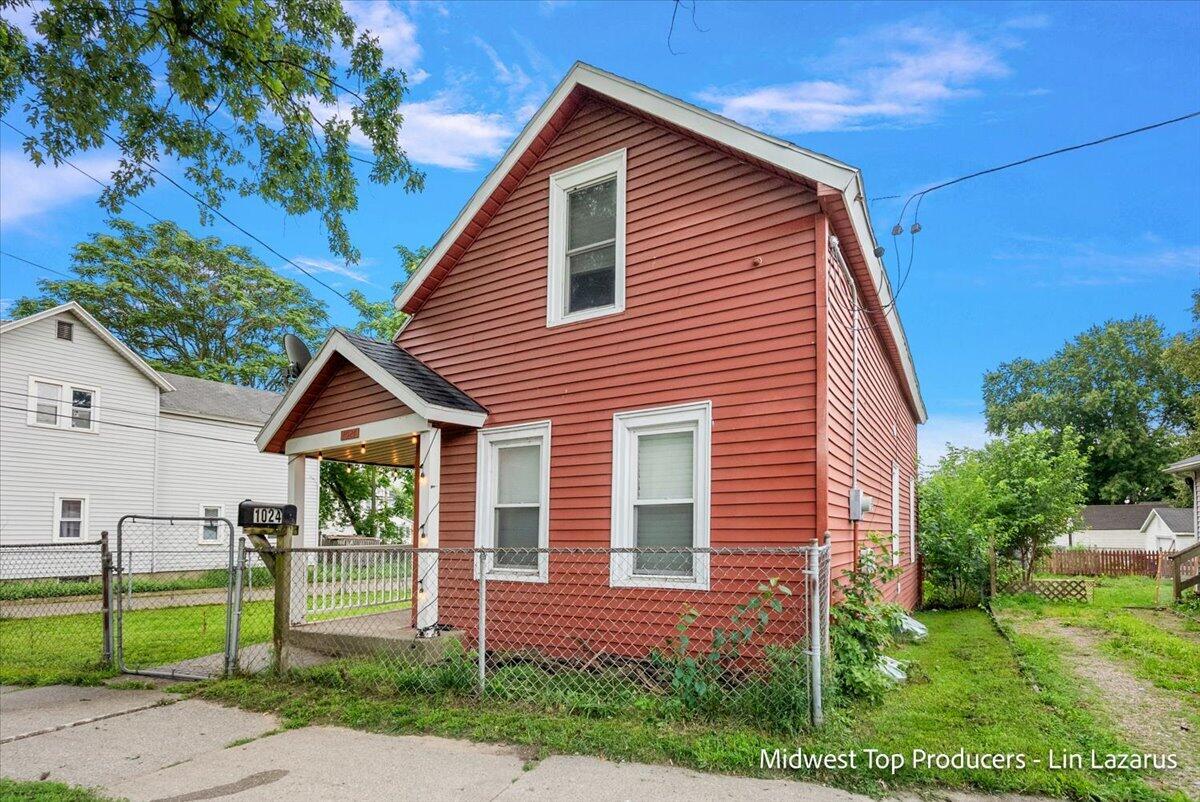 1024 Butterworth Street SW Grand Rapids MI 49504