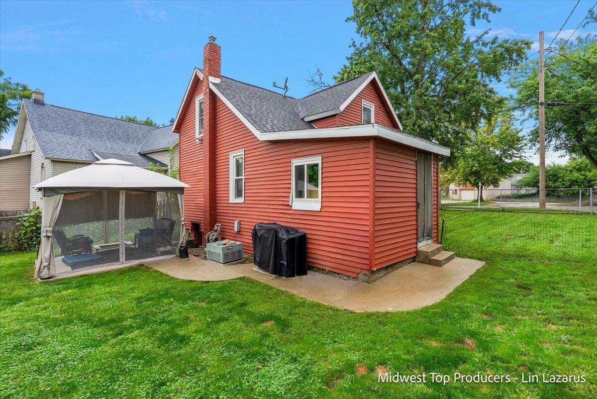 1024 Butterworth Street SW Grand Rapids MI 49504