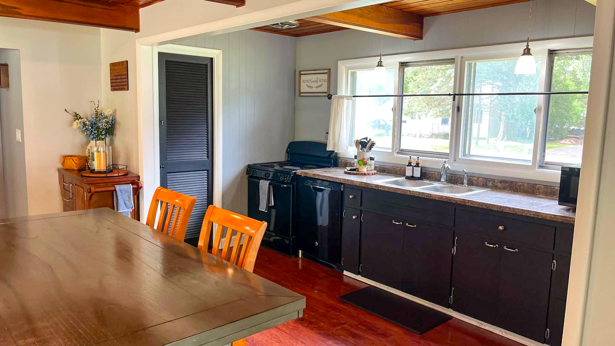 1154 Sunset Lane Muskegon MI 49444