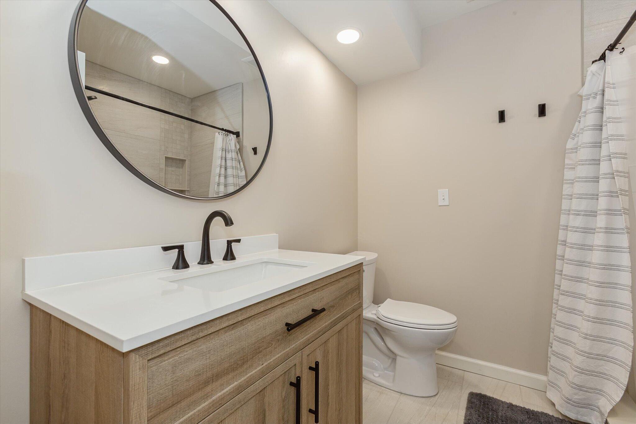 4003 Evergreen Lane Benton Harbor MI 49022
