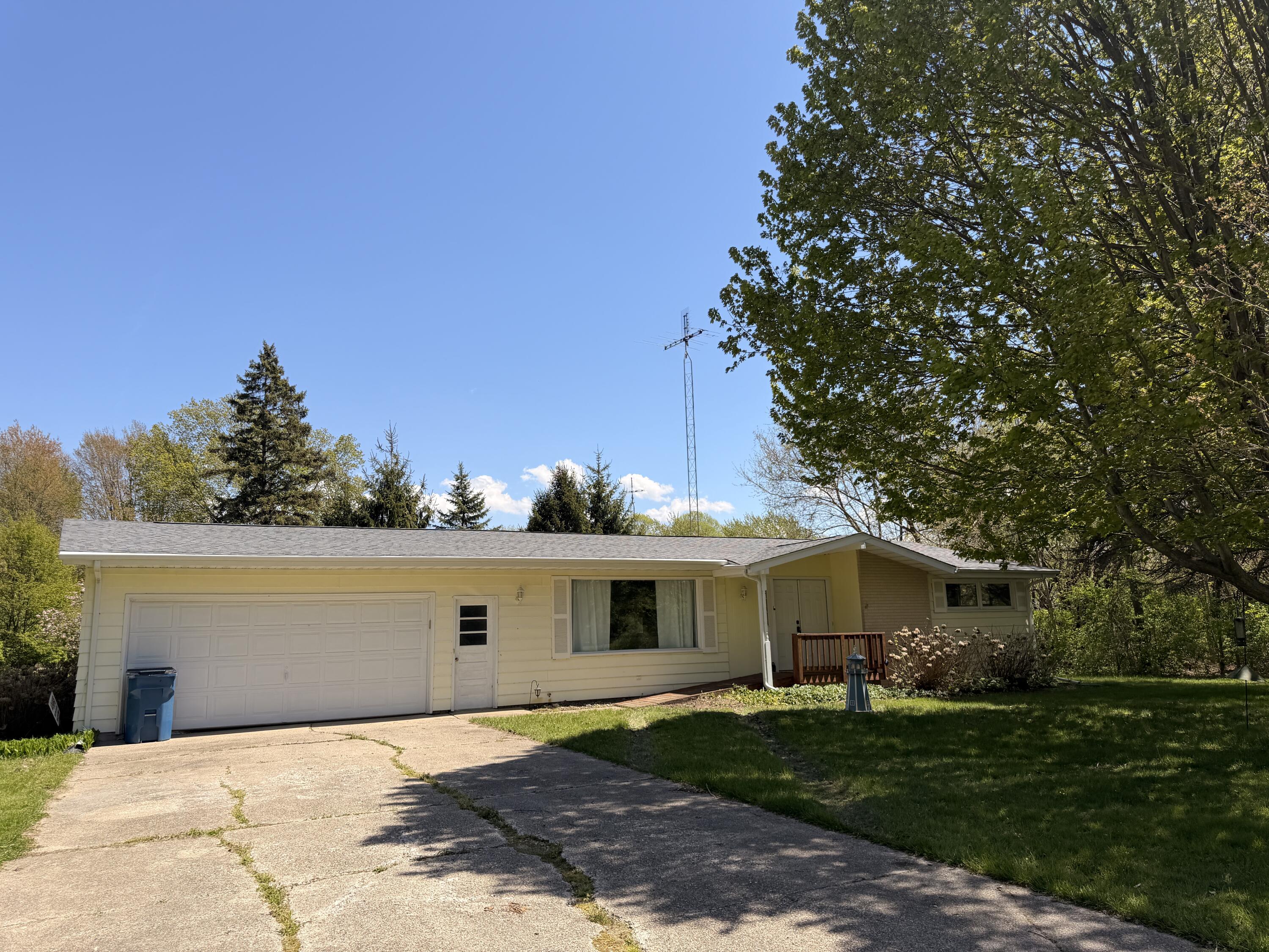 4003 Evergreen Lane Benton Harbor MI 49022
