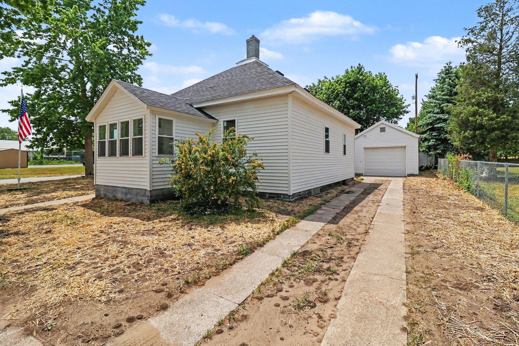 311 N Lavinia Street Ludington MI 49431