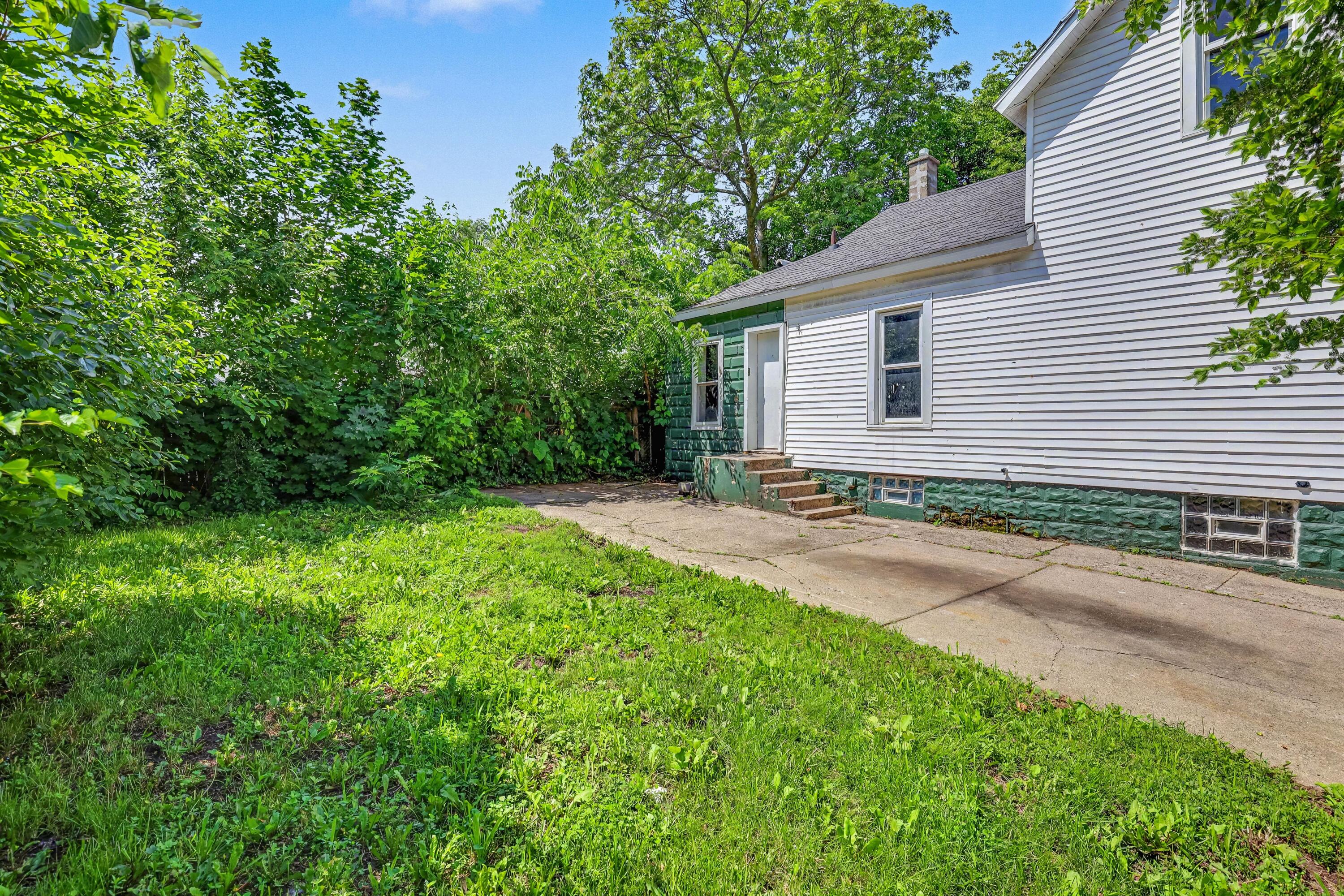 740 12th Street NW Grand Rapids MI 49504