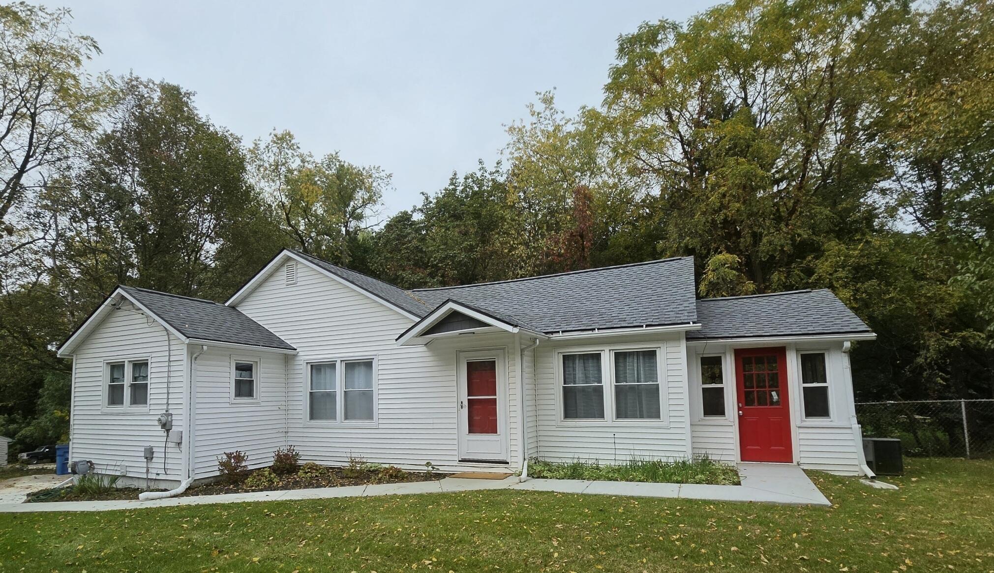 325 N Kendall Avenue Kalamazoo MI 49006