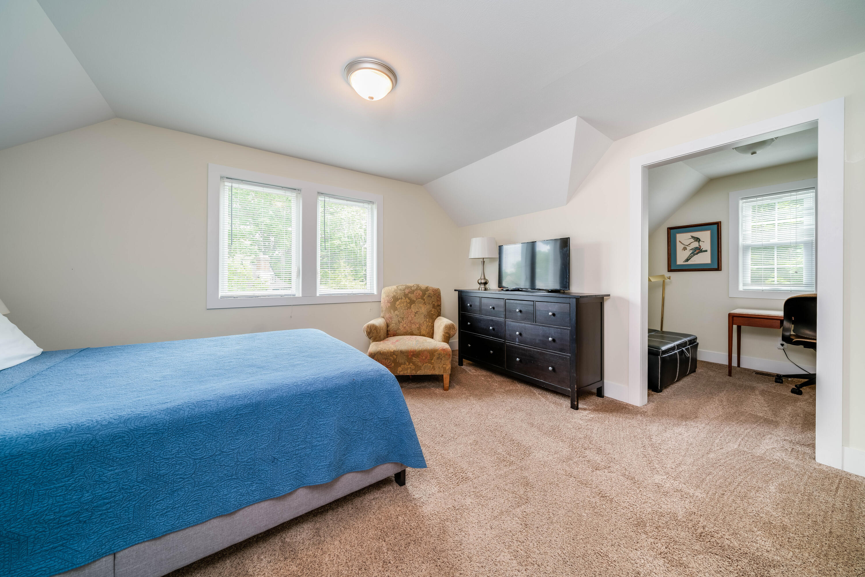 580 Mason Street Saugatuck MI 49453