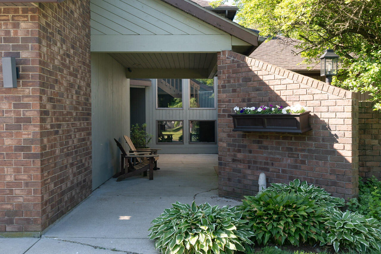 381 Timber Drive Coloma MI 49038