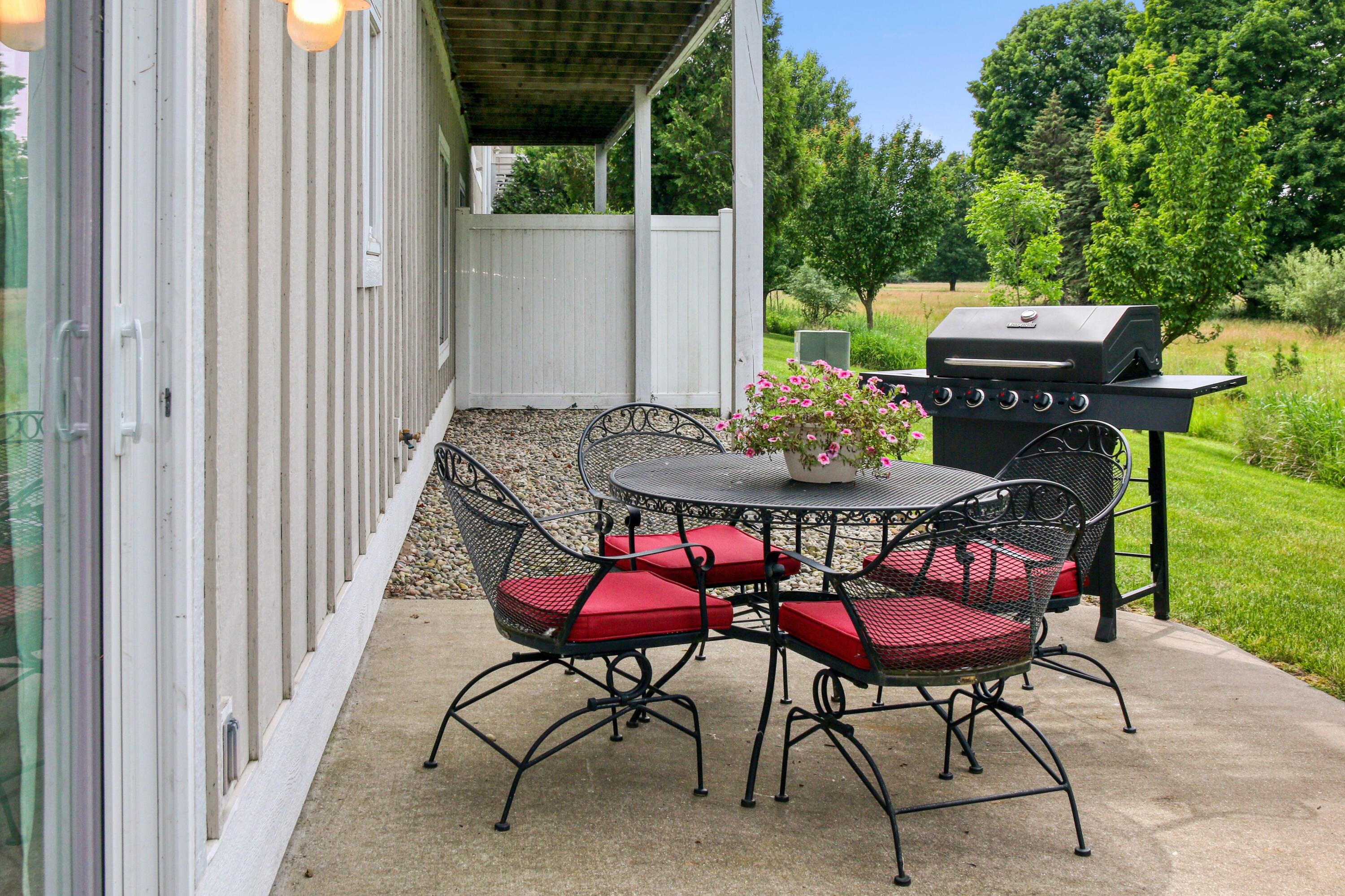 320 S Blue Star Highway Douglas MI 49406