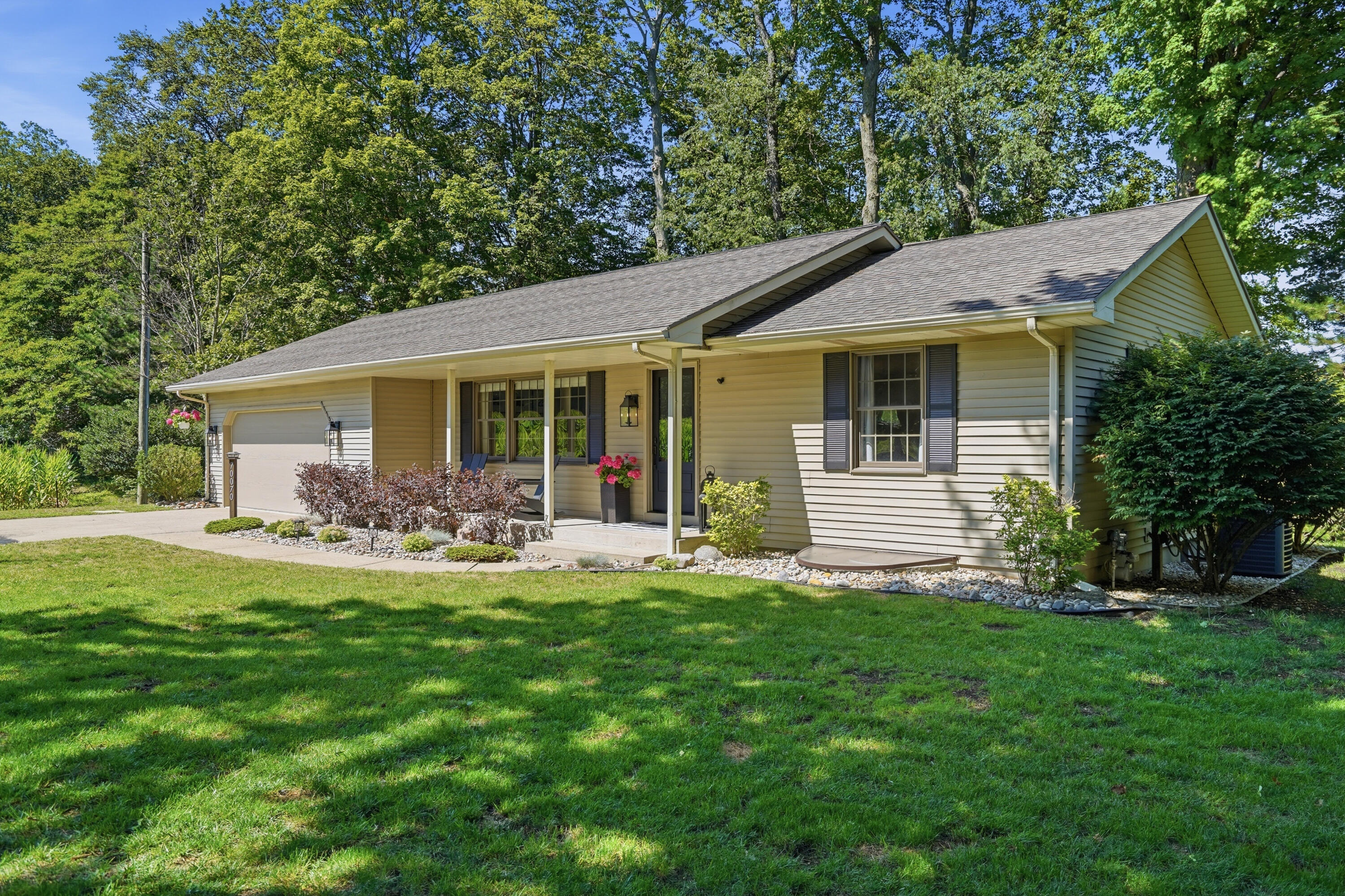 70070 2nd Avenue South Haven MI 49090