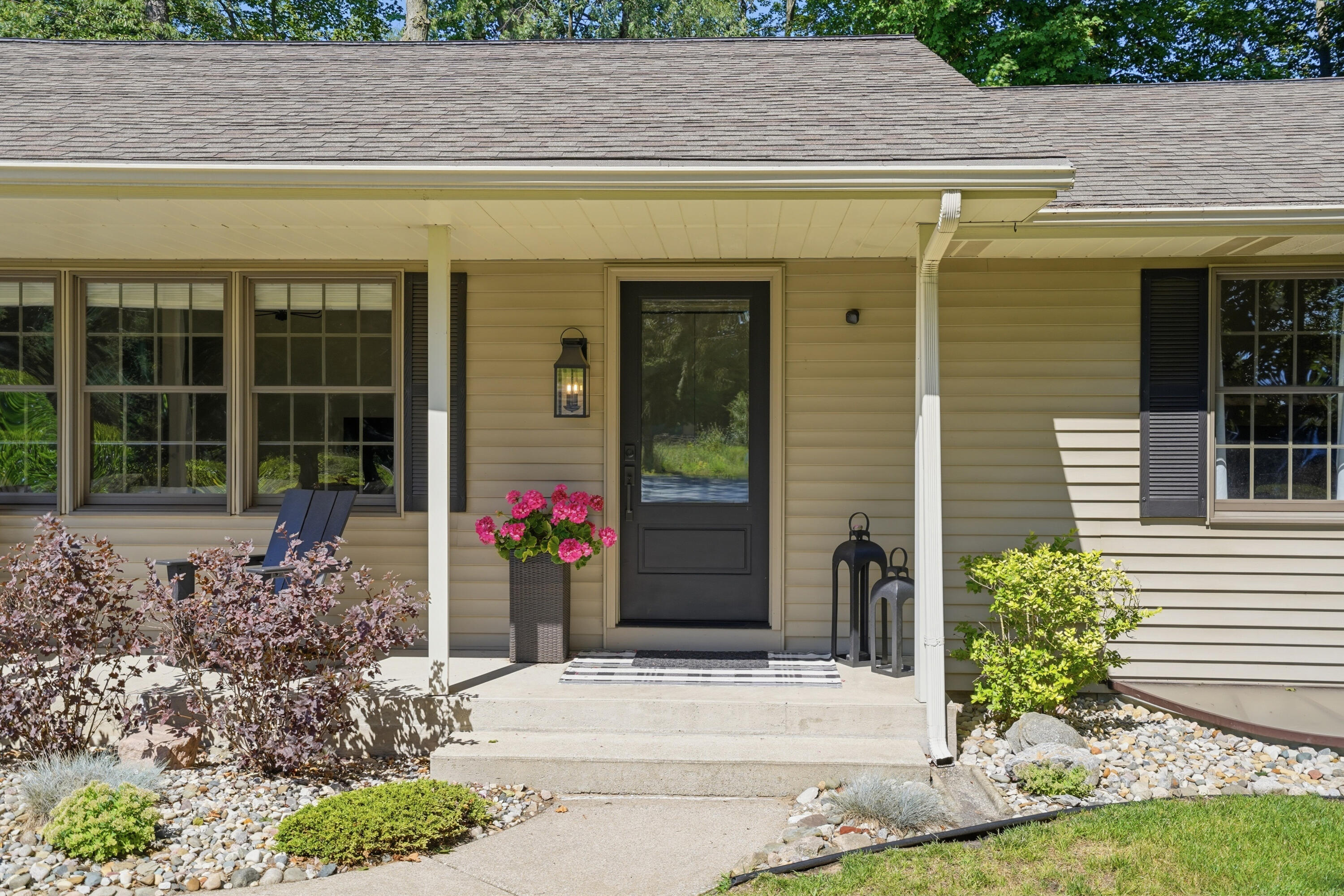 70070 2nd Avenue South Haven MI 49090