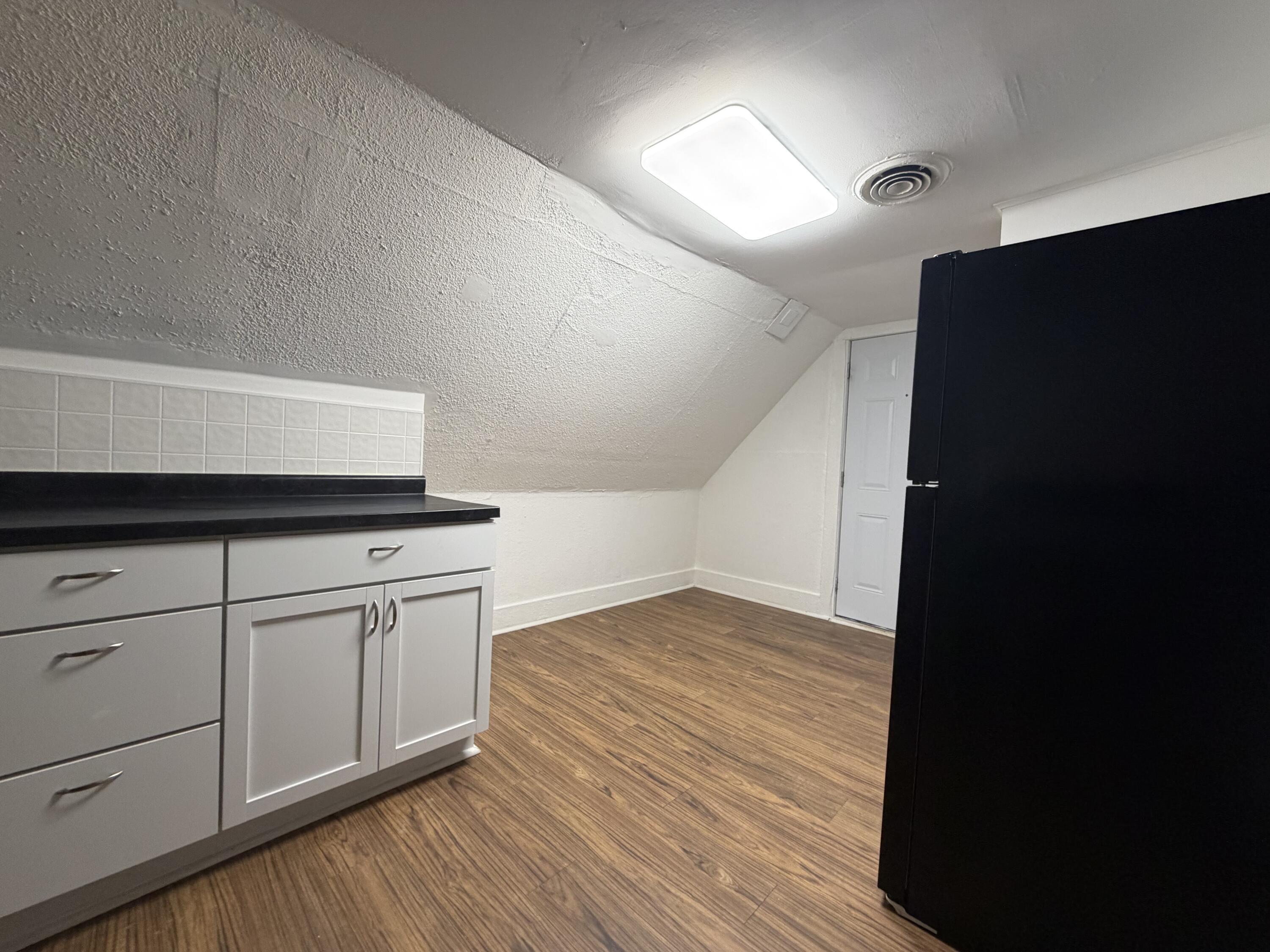 1221 Wells Place Kalamazoo MI 49001