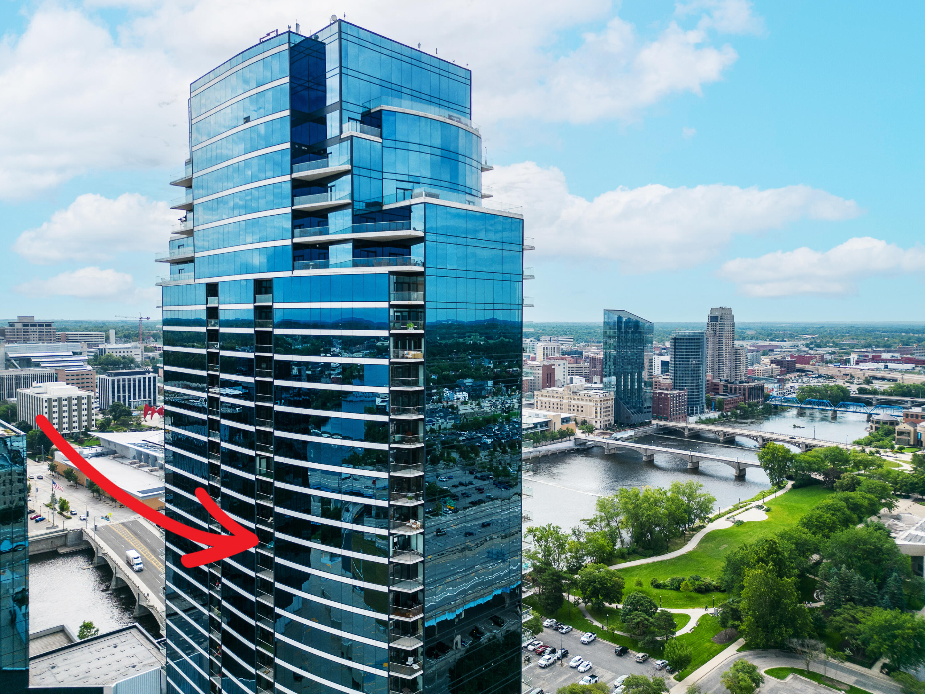 335 Bridge Street NW Grand Rapids MI 49504