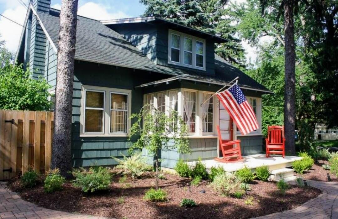 822 Allegan Street Saugatuck MI 49453